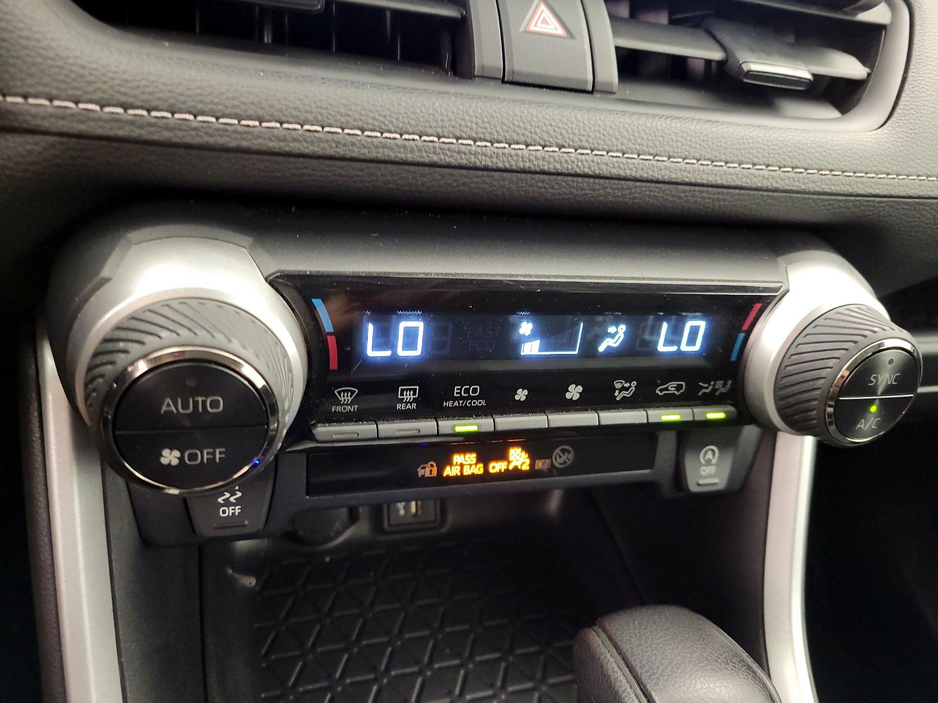 Thumbnail: 2024 Toyota RAV4 - 16