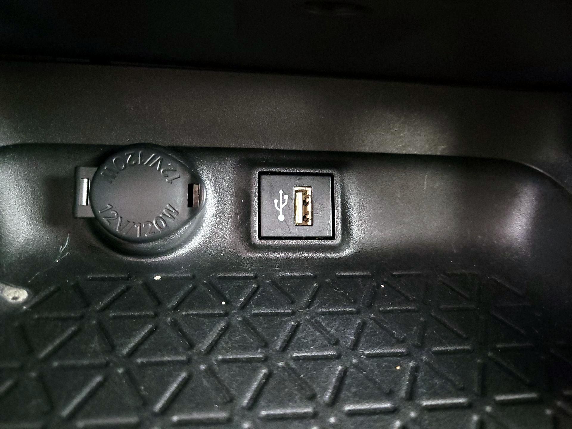 Thumbnail: 2024 Toyota RAV4 - 18