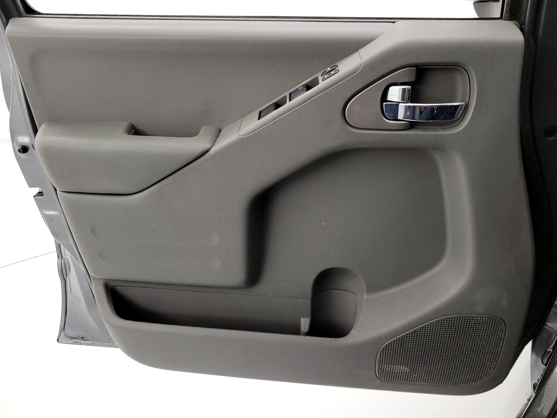 Thumbnail: 2016 Nissan Frontier - 12