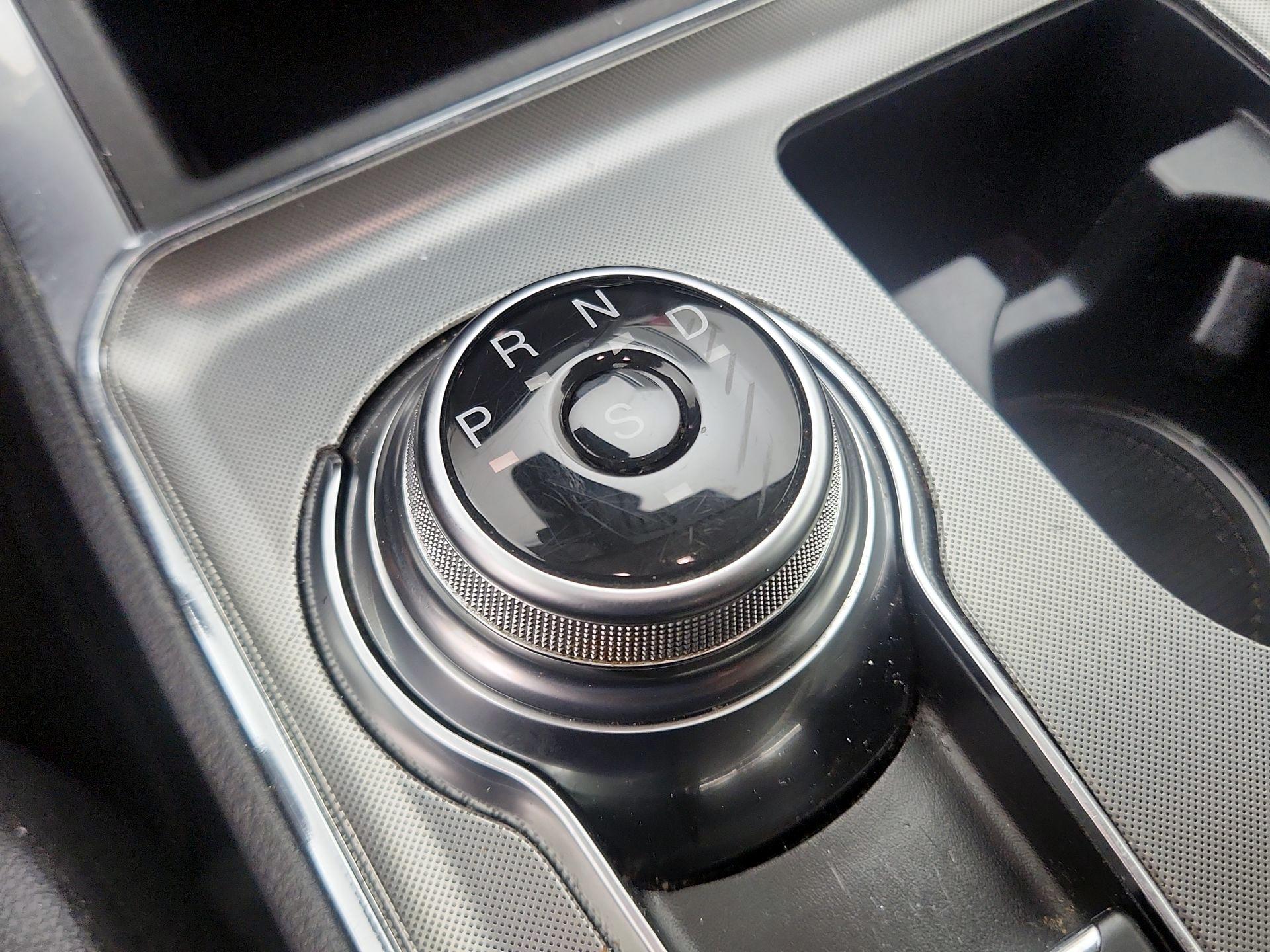 Thumbnail: 2022 Ford Edge - 18