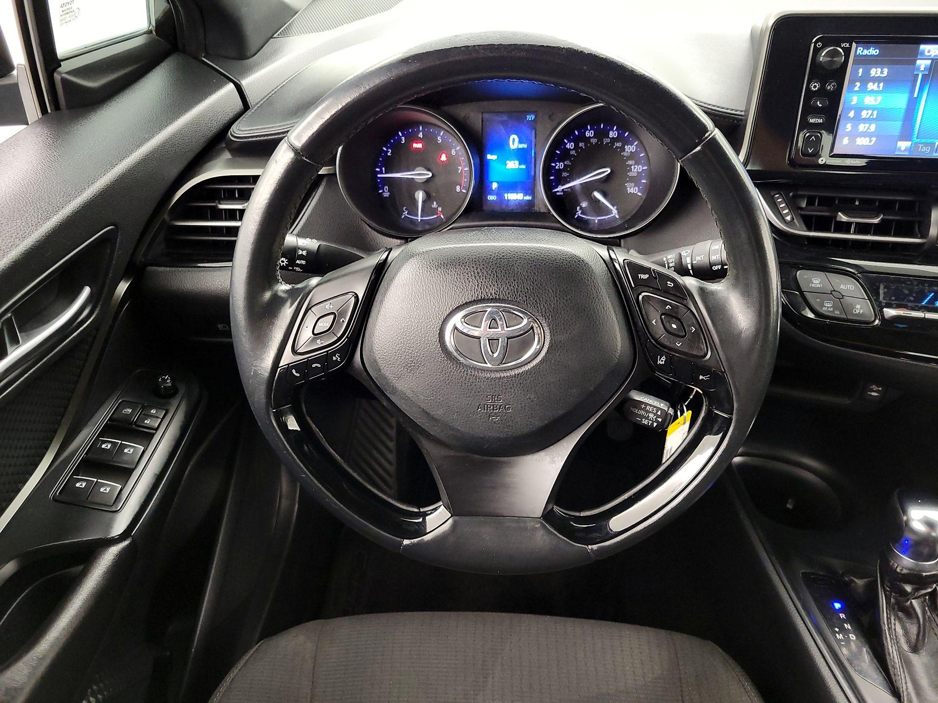 Thumbnail: 2018 Toyota C-HR - 10