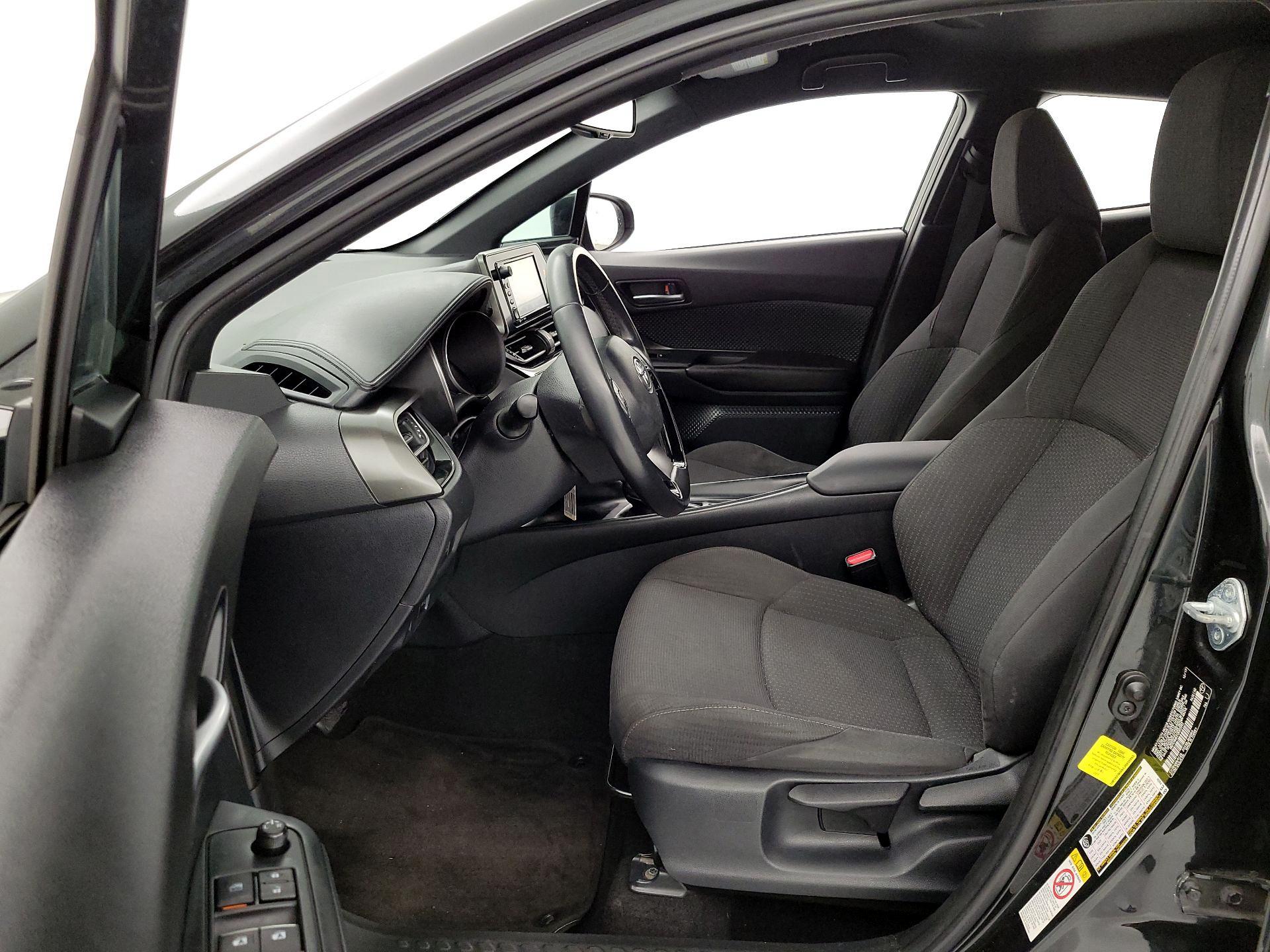 Thumbnail: 2018 Toyota C-HR - 11