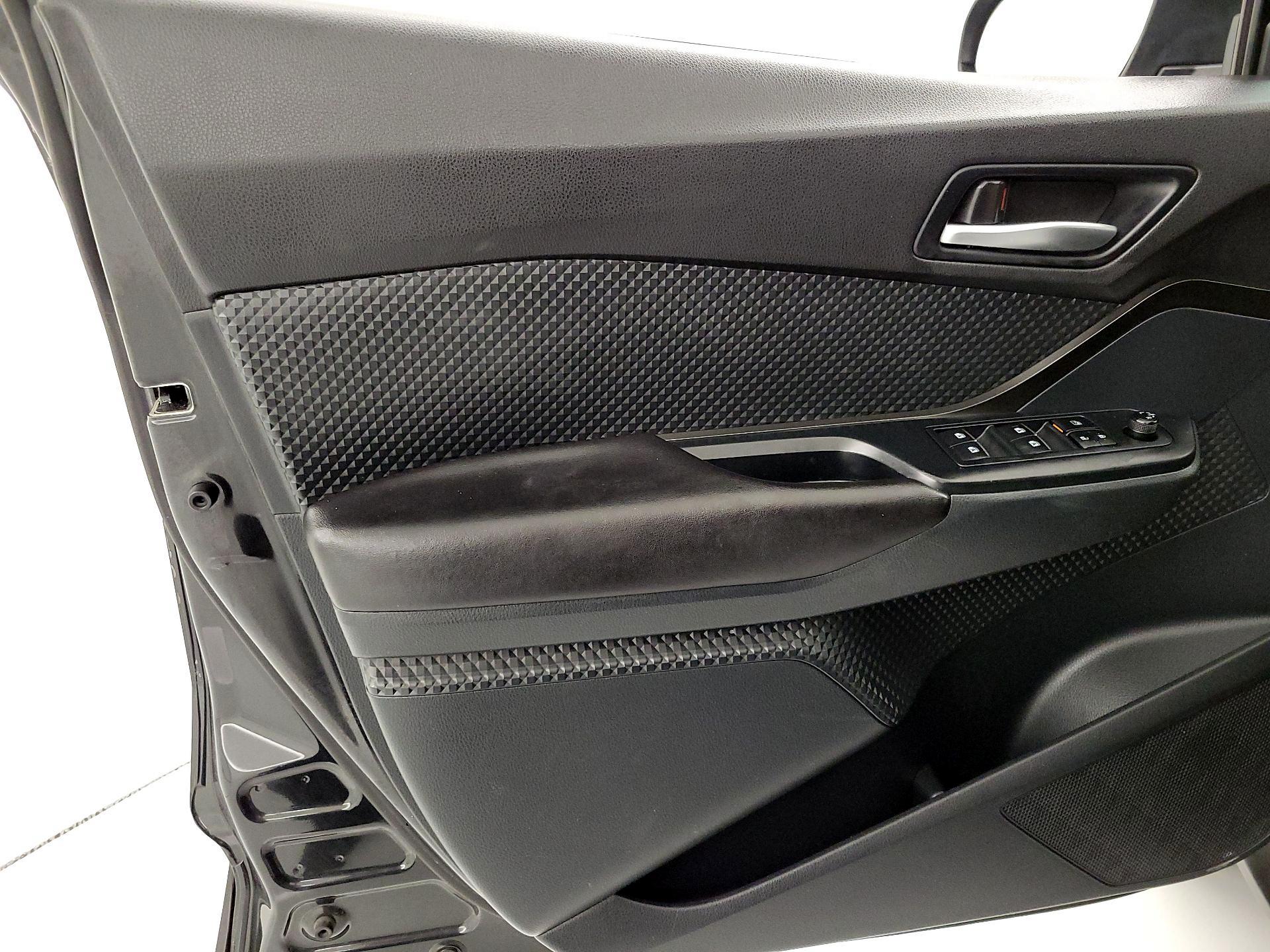 Thumbnail: 2018 Toyota C-HR - 12