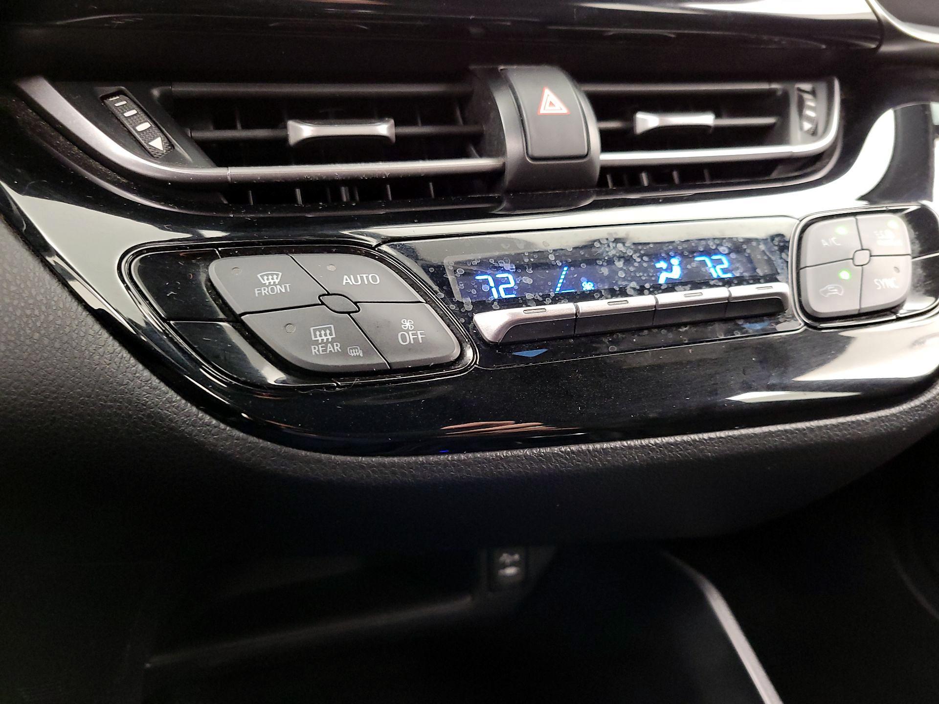 Thumbnail: 2018 Toyota C-HR - 16