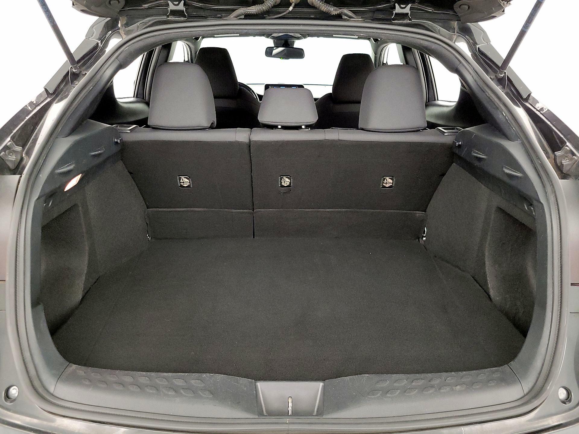 Thumbnail: 2018 Toyota C-HR - 20