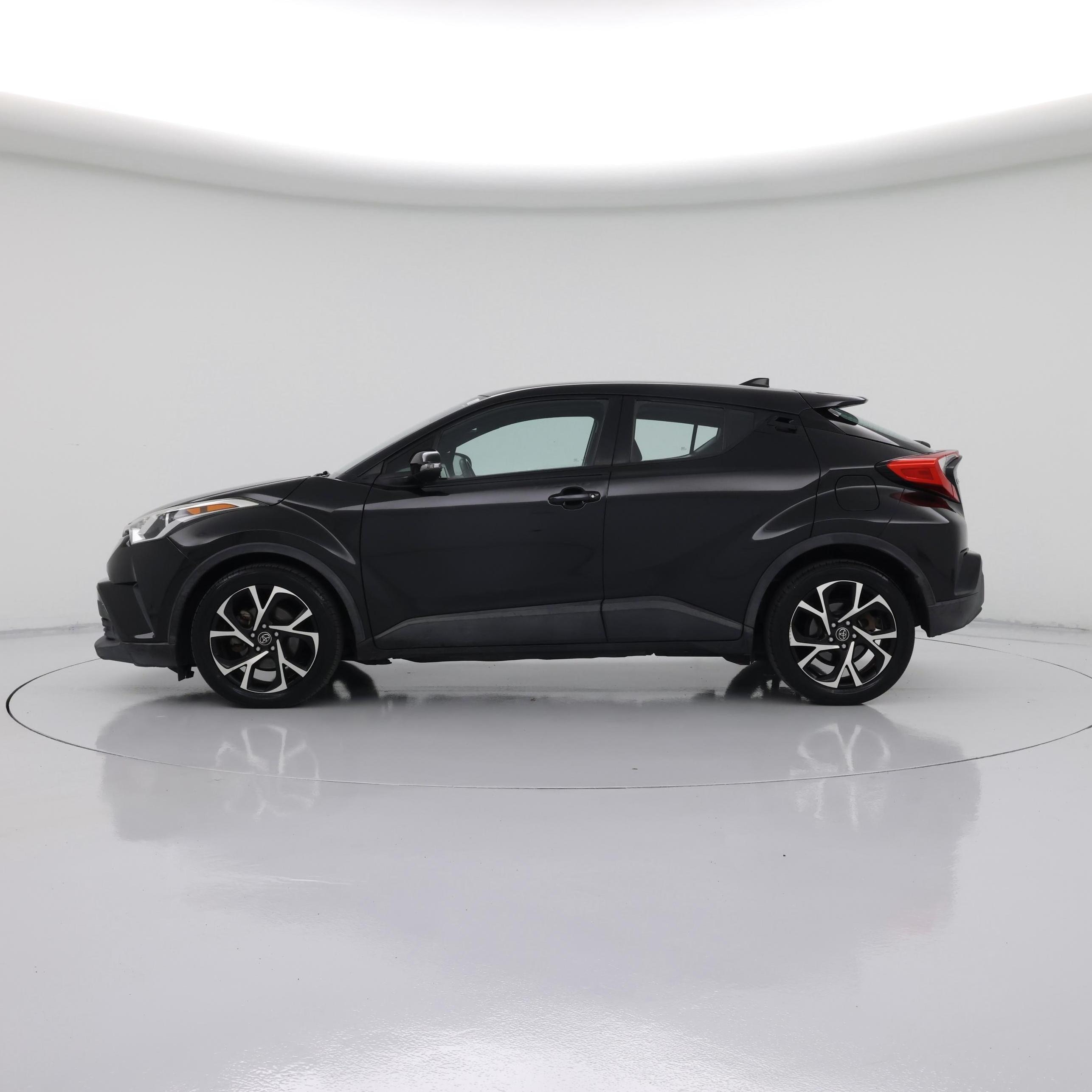 Thumbnail: 2018 Toyota C-HR - 3