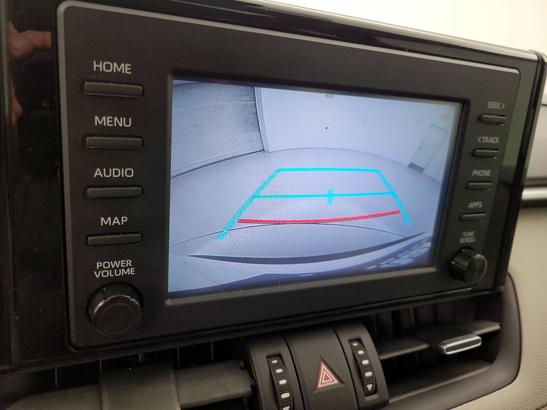 Thumbnail: 2019 Toyota RAV4 - 14