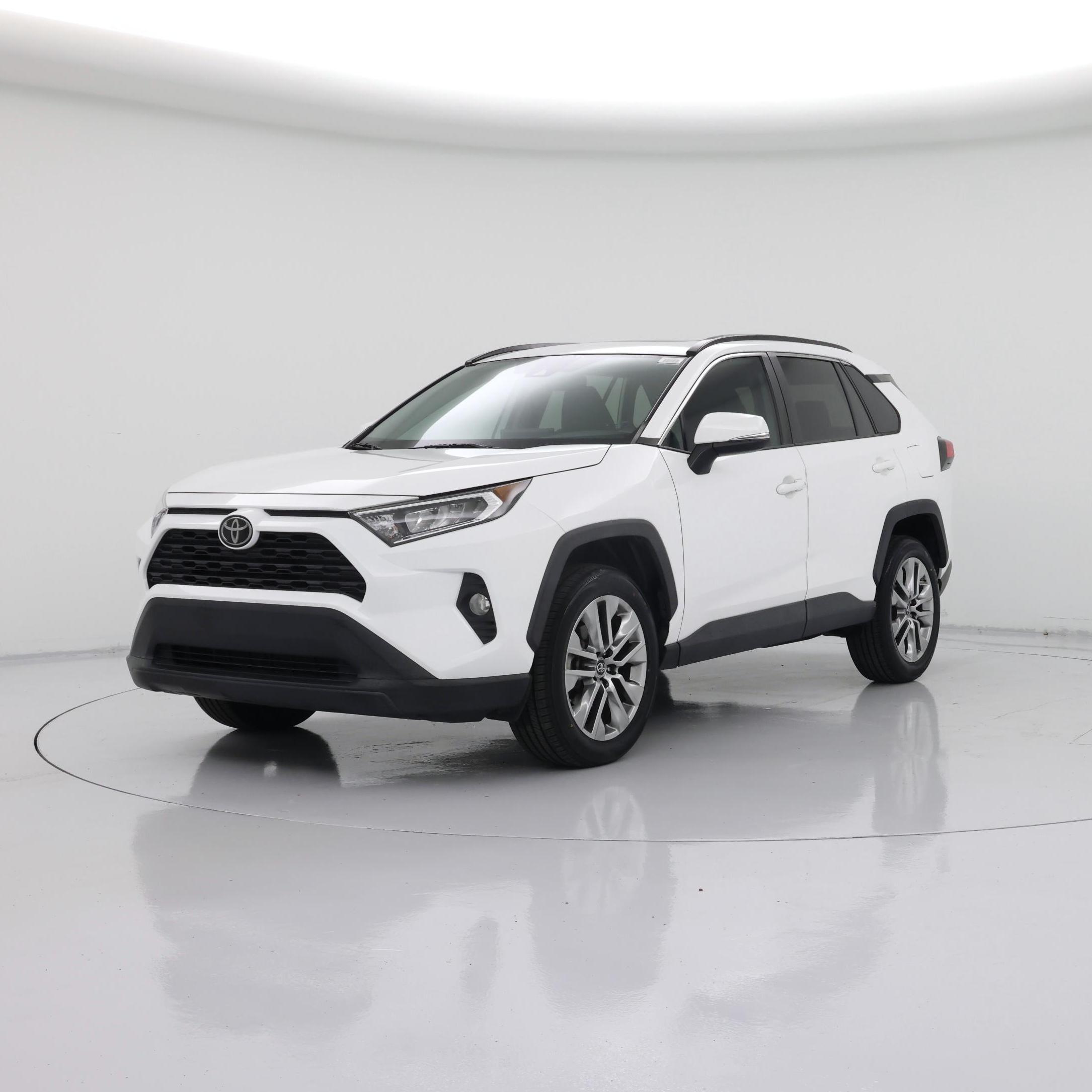Thumbnail: 2019 Toyota RAV4 - 4