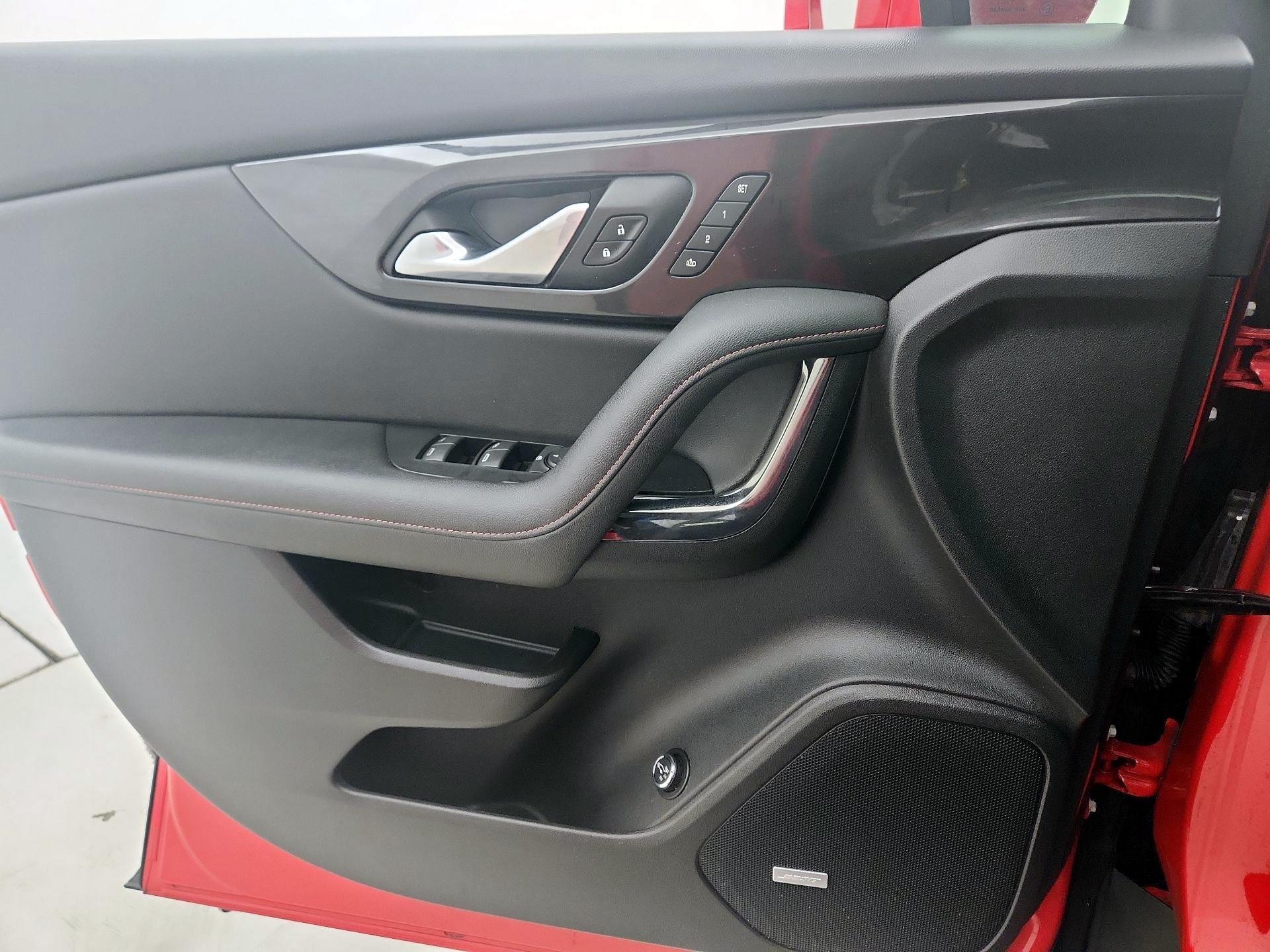 Thumbnail: 2020 Chevrolet Blazer - 12