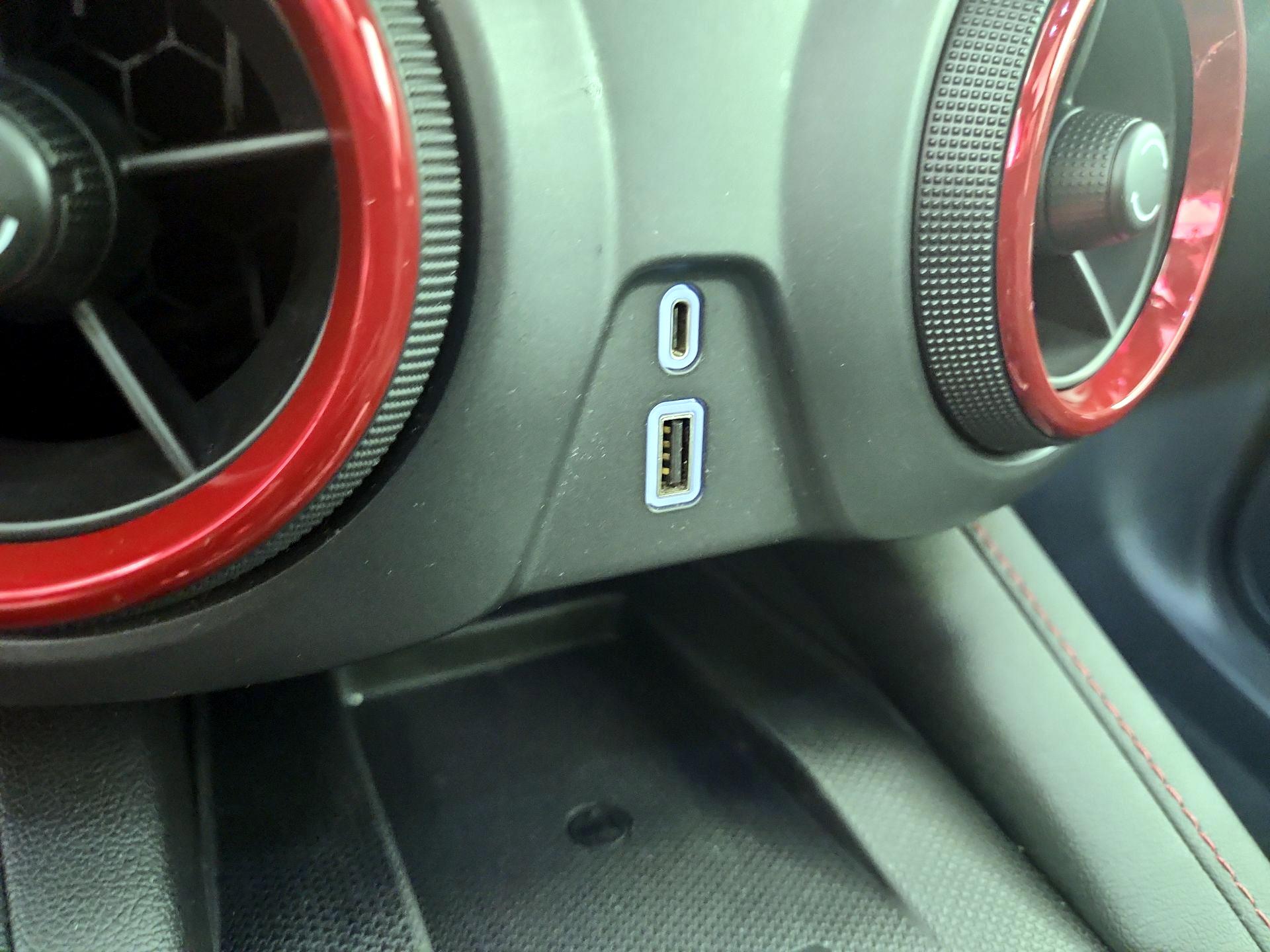 Thumbnail: 2020 Chevrolet Blazer - 19