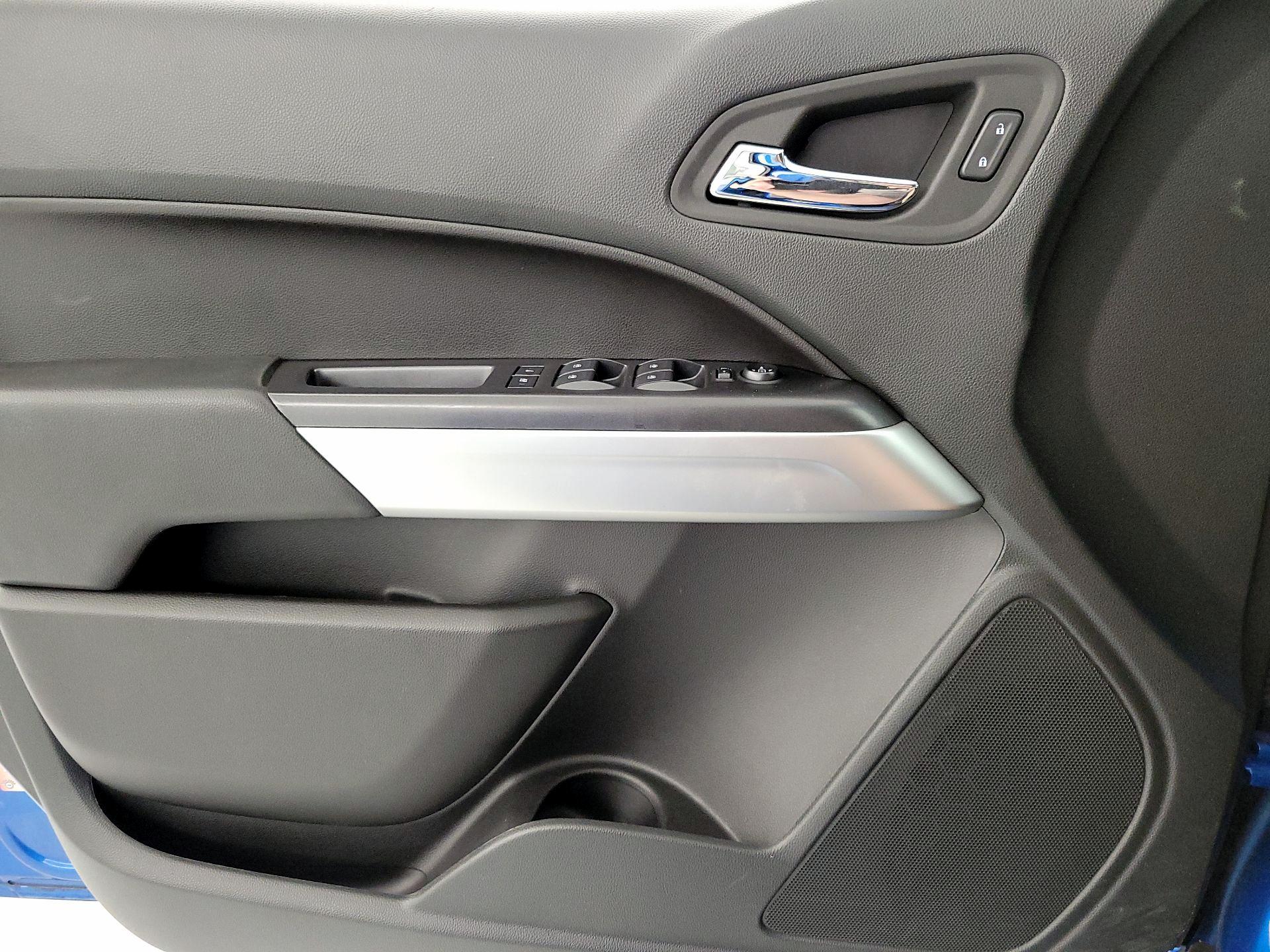 Thumbnail: 2022 Chevrolet Colorado - 12