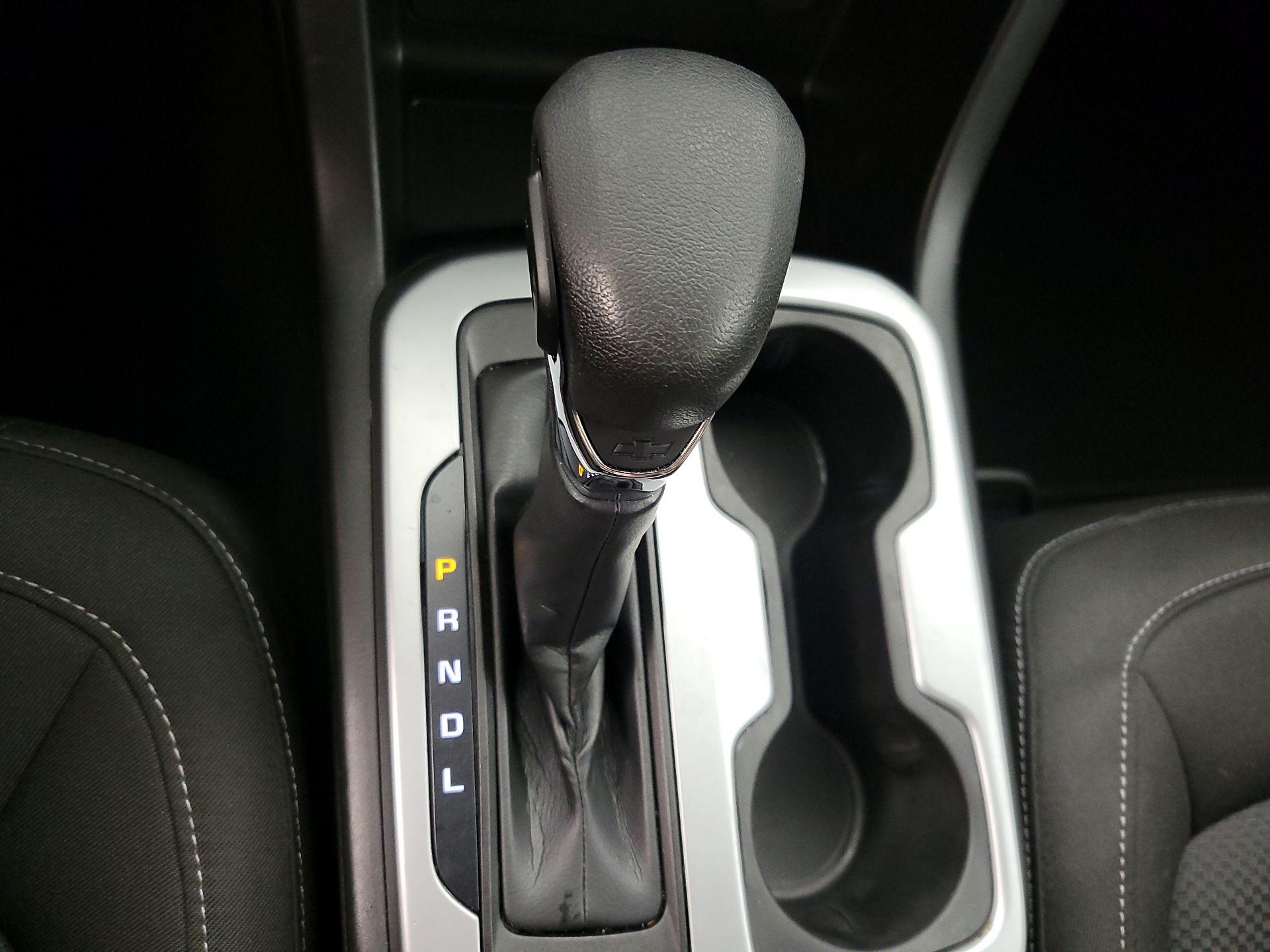 Thumbnail: 2022 Chevrolet Colorado - 17