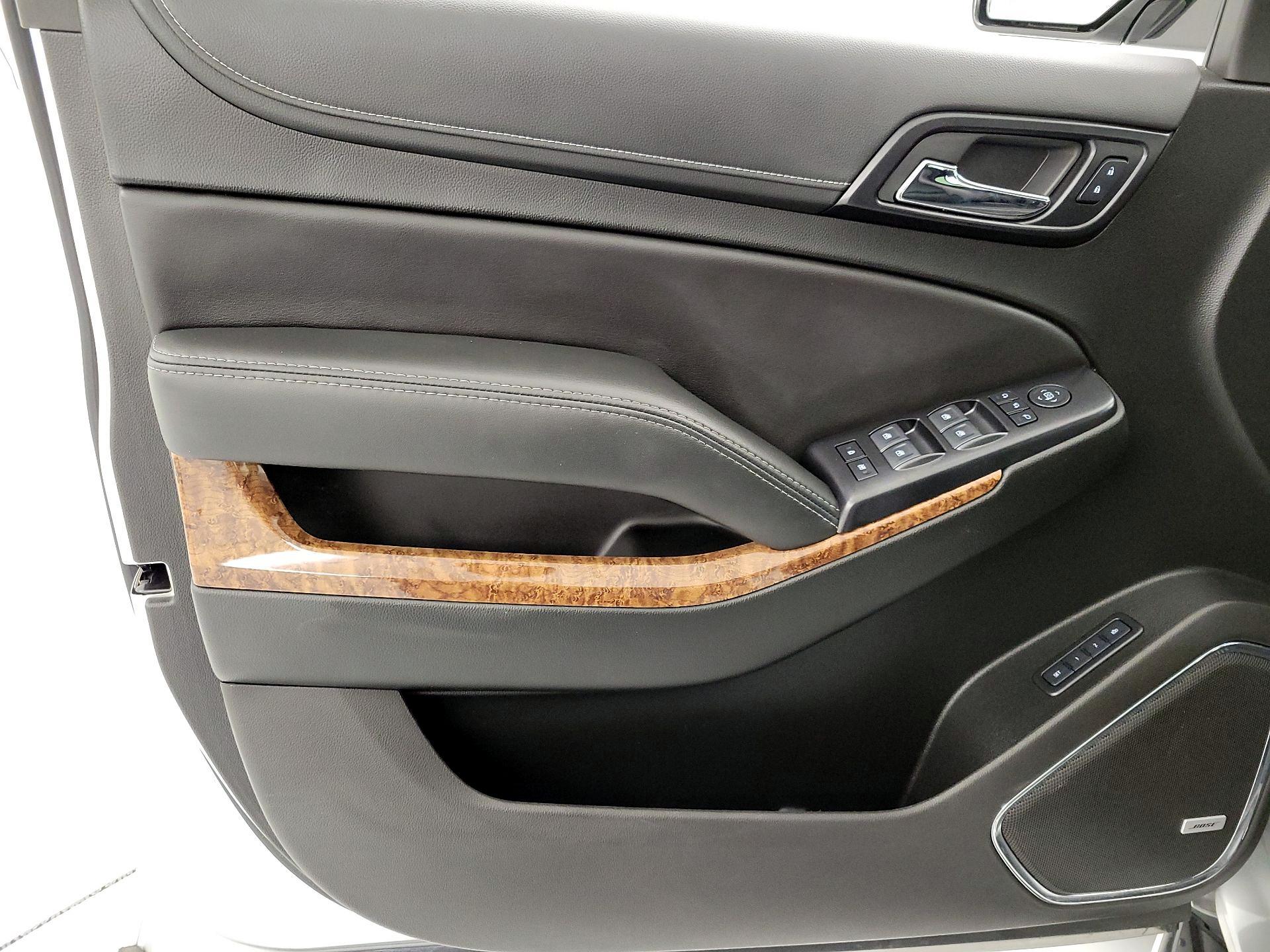 Thumbnail: 2019 Chevrolet Tahoe - 12