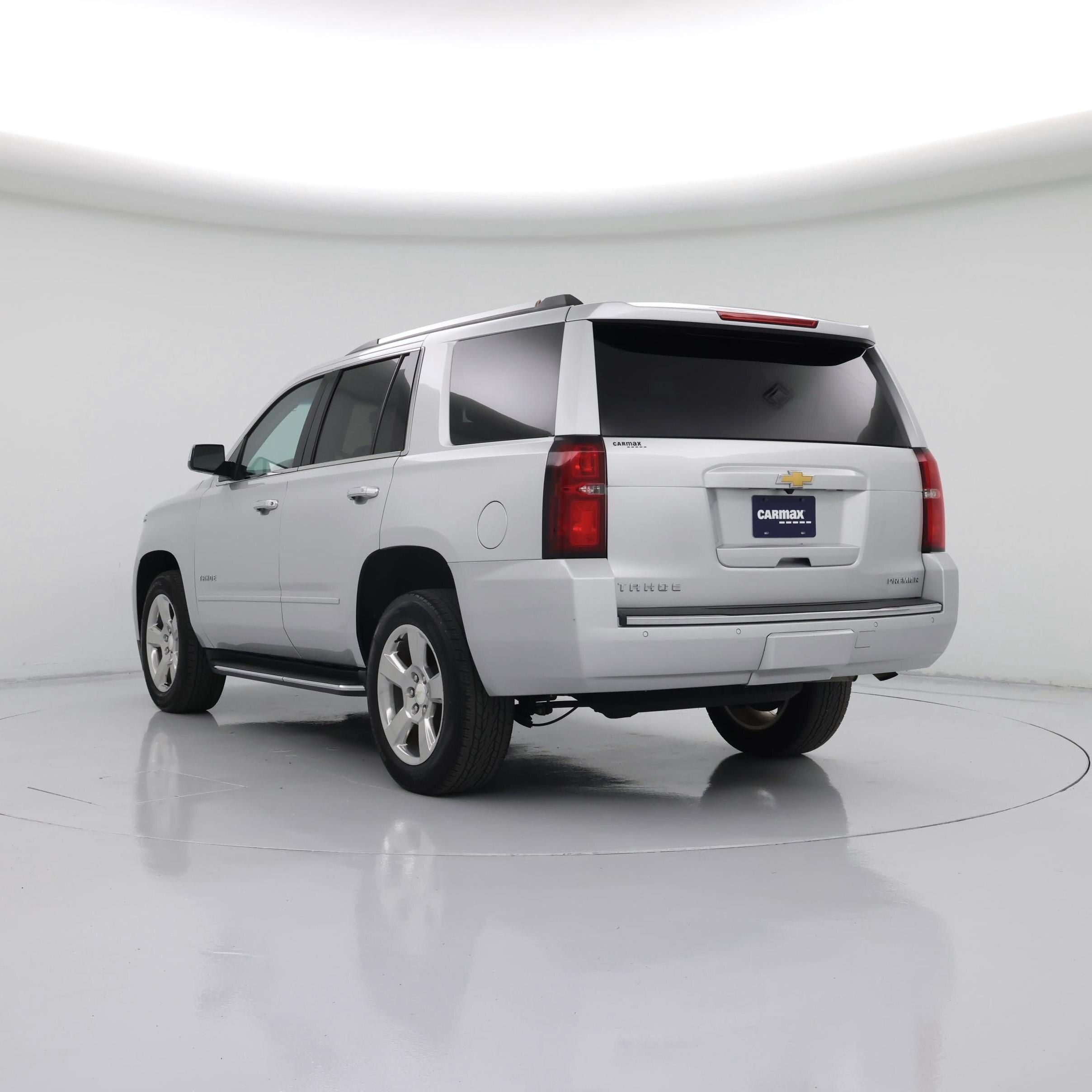 Thumbnail: 2019 Chevrolet Tahoe - 2