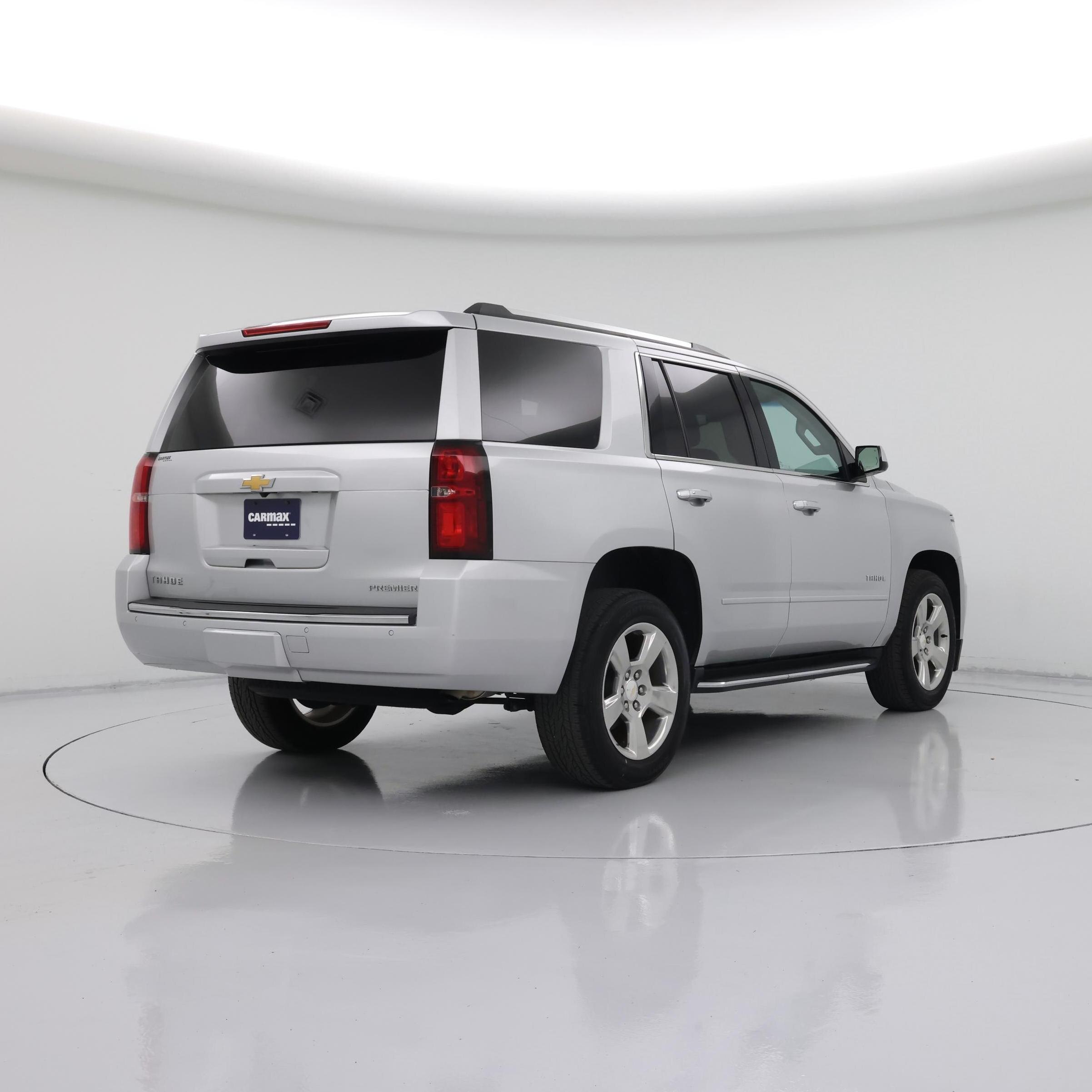 Thumbnail: 2019 Chevrolet Tahoe - 8
