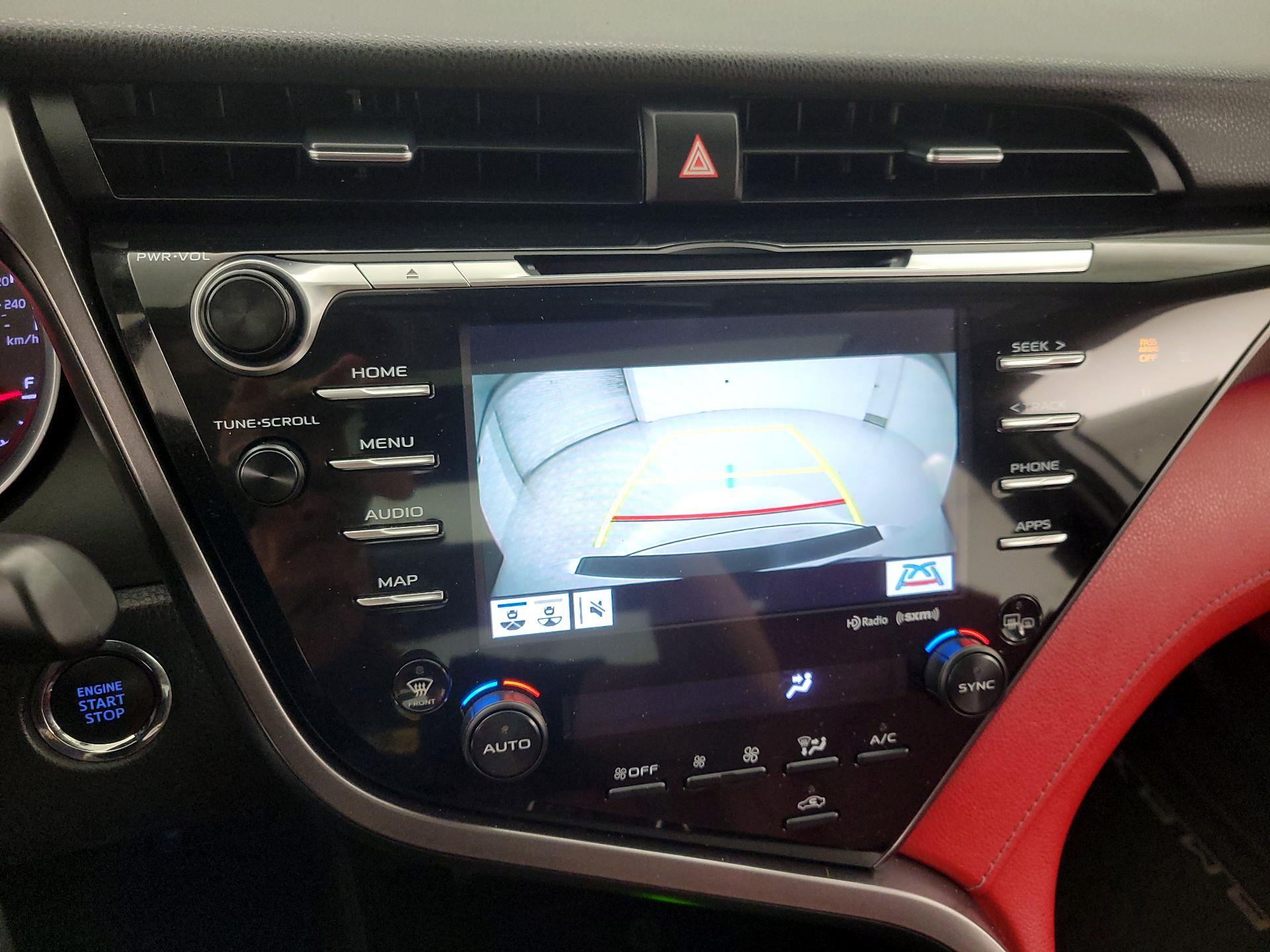 Thumbnail: 2020 Toyota Camry - 14