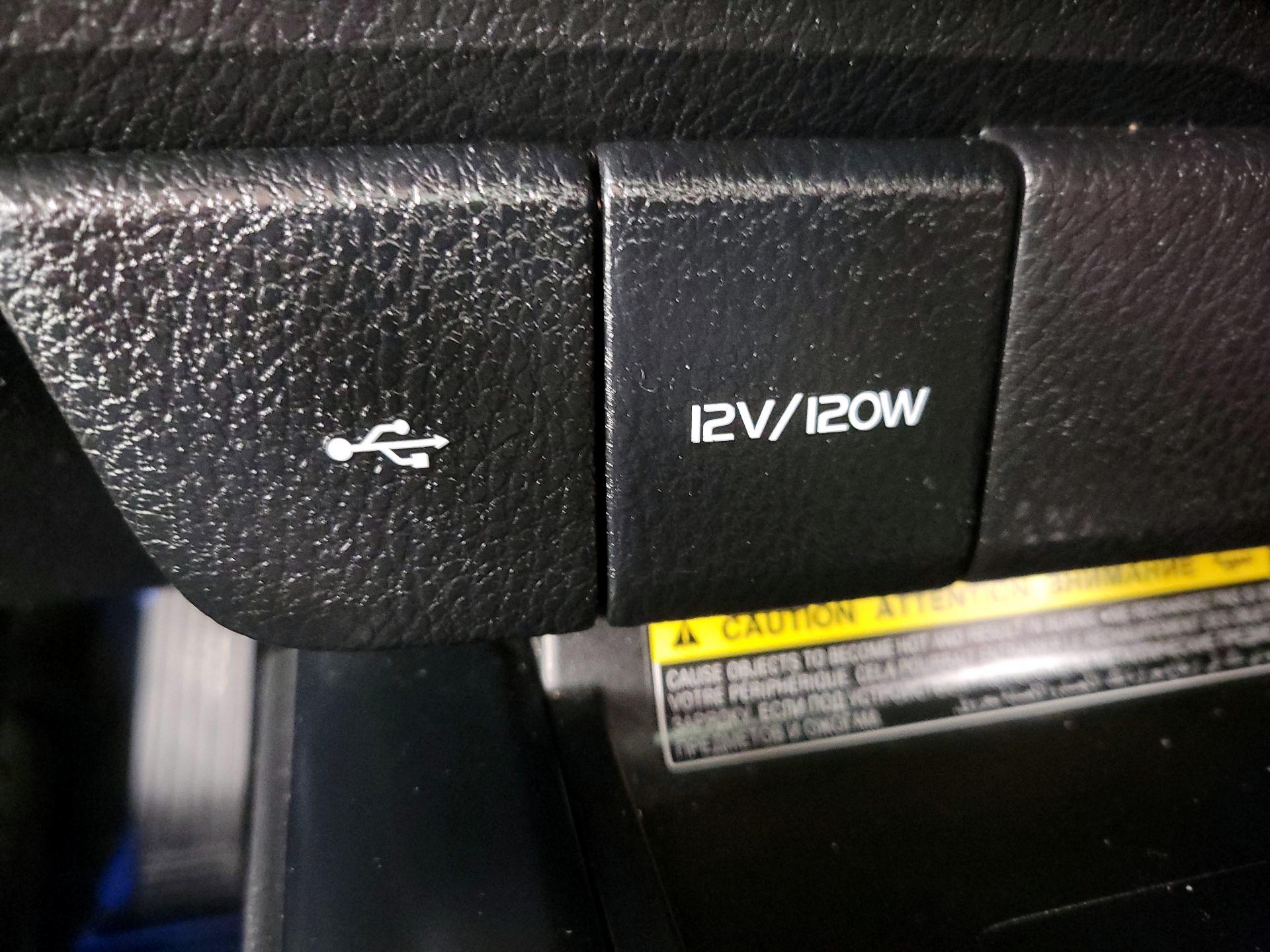 Thumbnail: 2020 Toyota Camry - 18