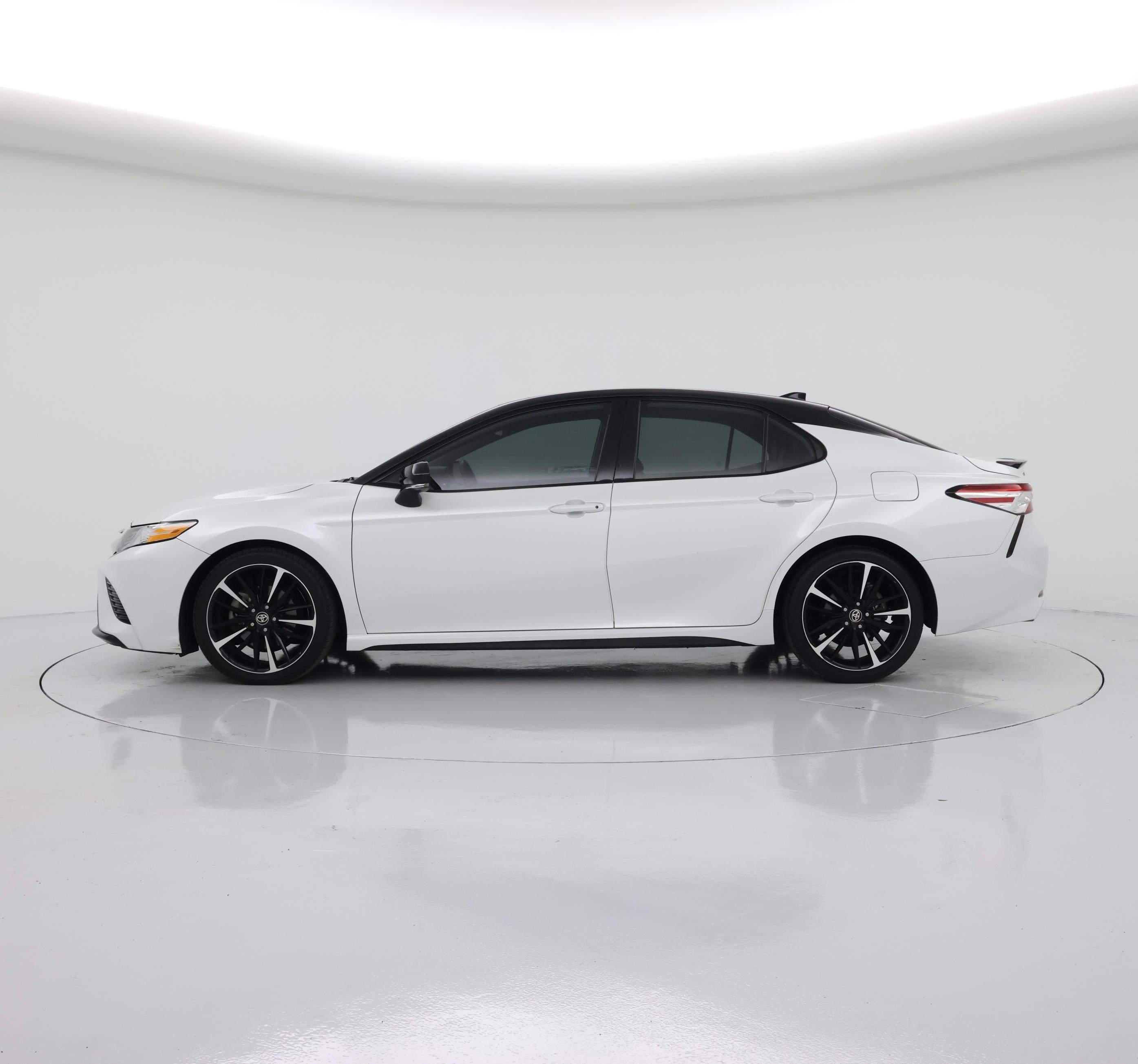 Thumbnail: 2020 Toyota Camry - 3