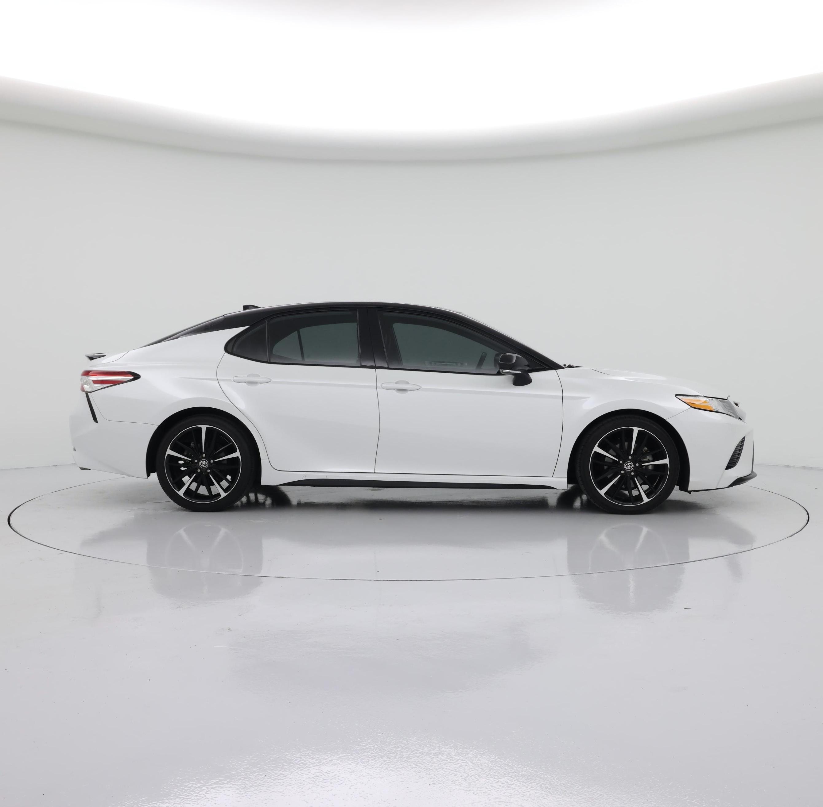 Thumbnail: 2020 Toyota Camry - 7