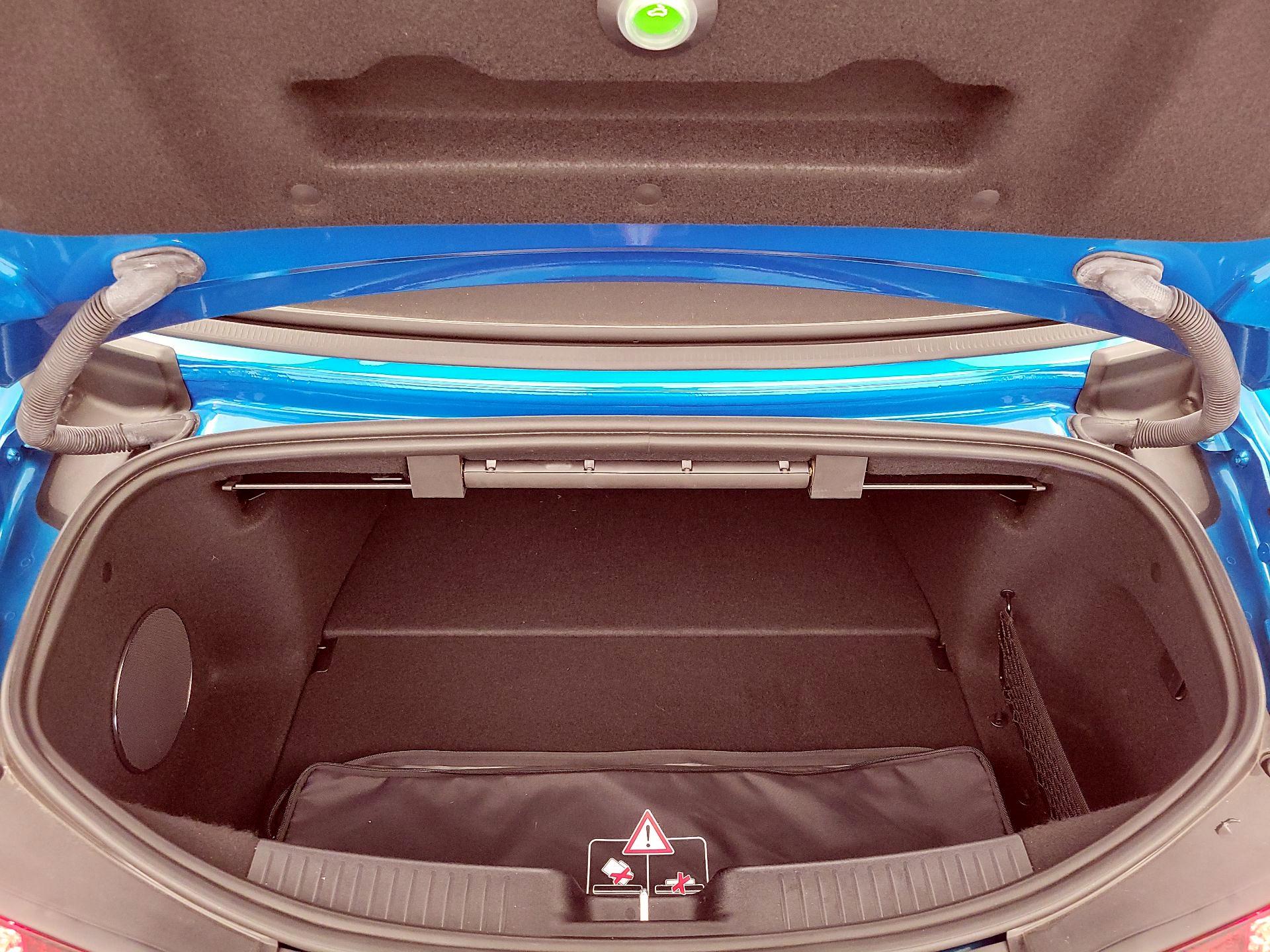 Thumbnail: 2023 Mercedes-Benz SL-Class - 20