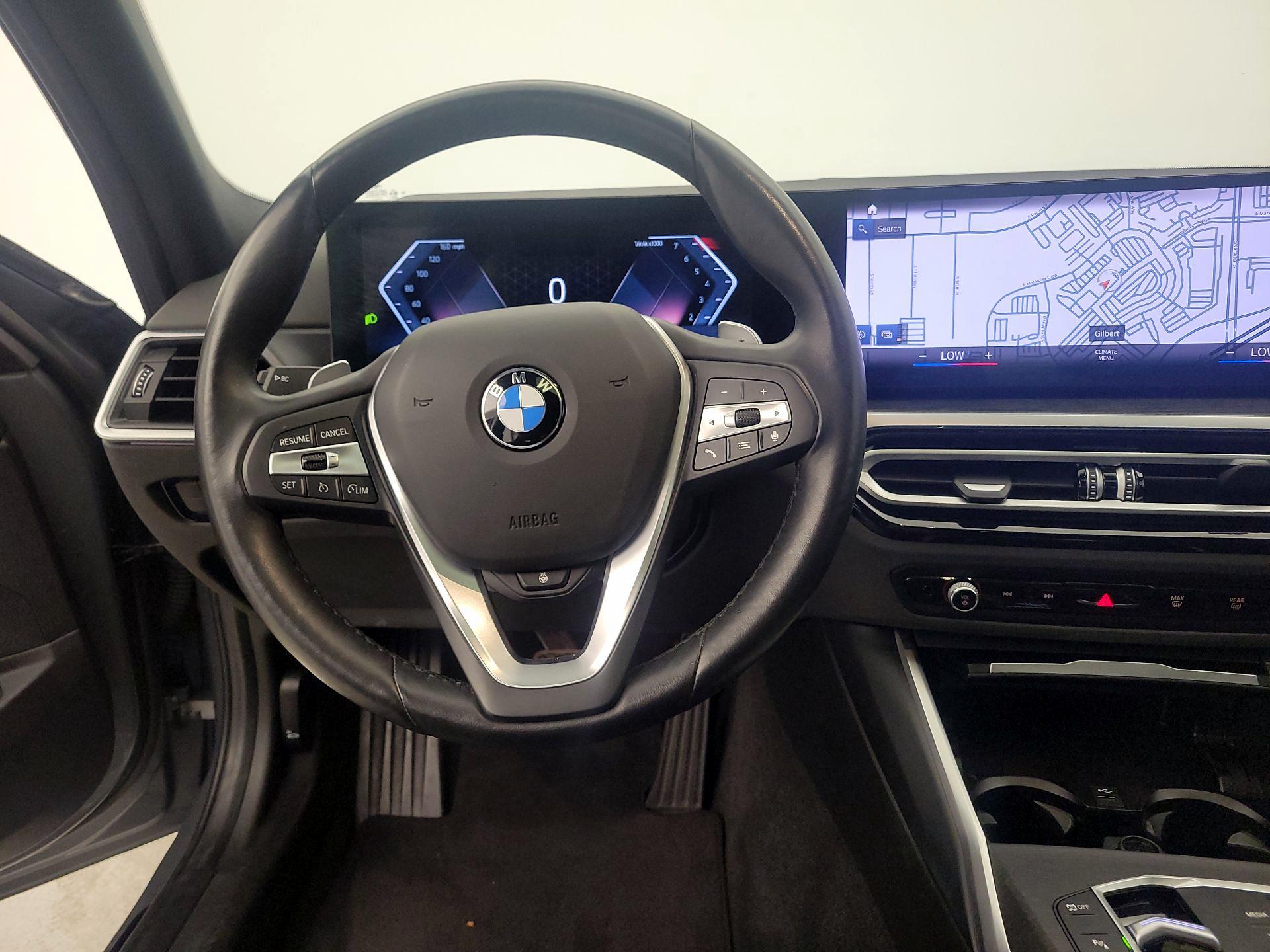 Thumbnail: 2024 BMW 3 Series - 10