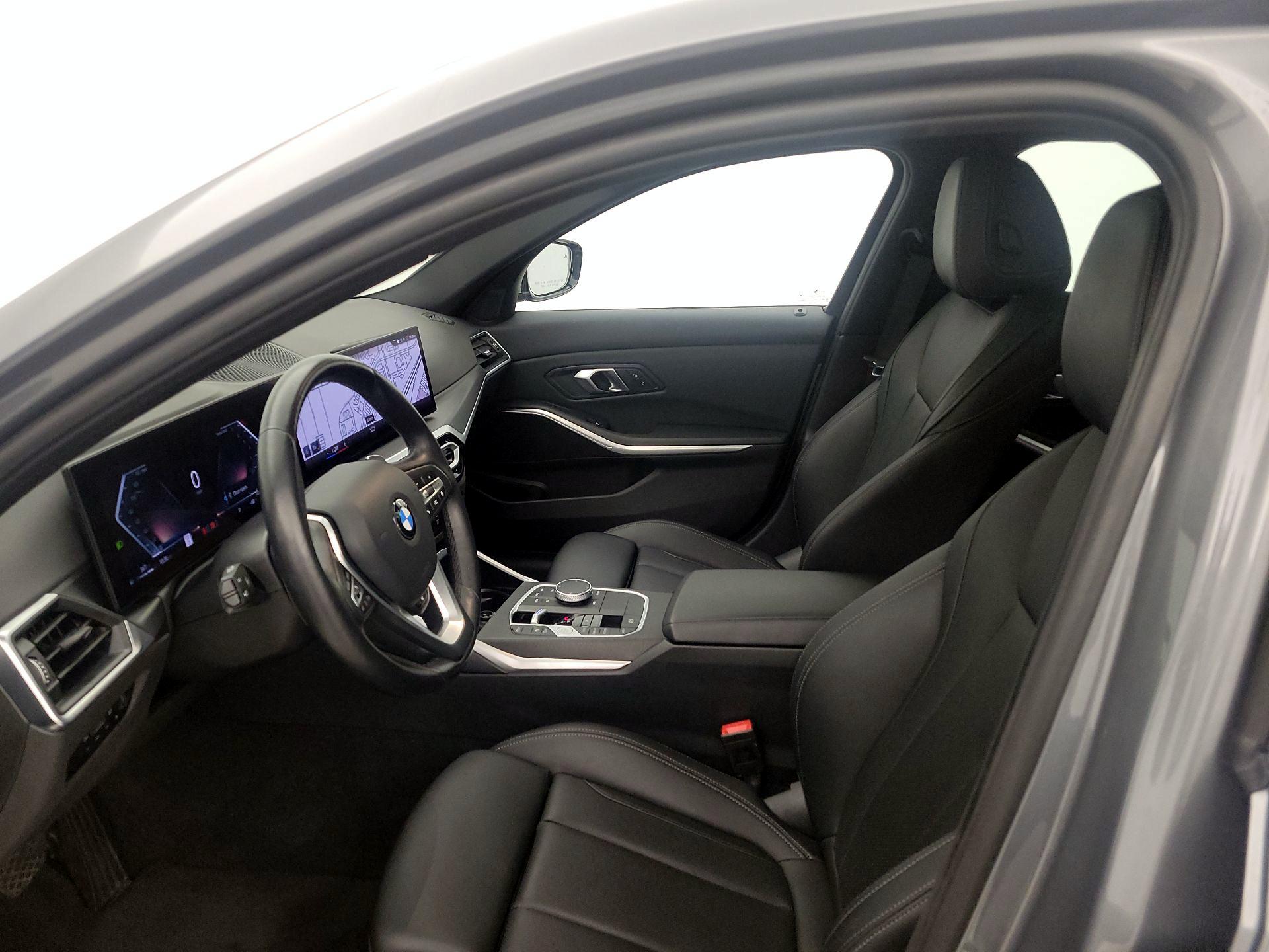 Thumbnail: 2024 BMW 3 Series - 11