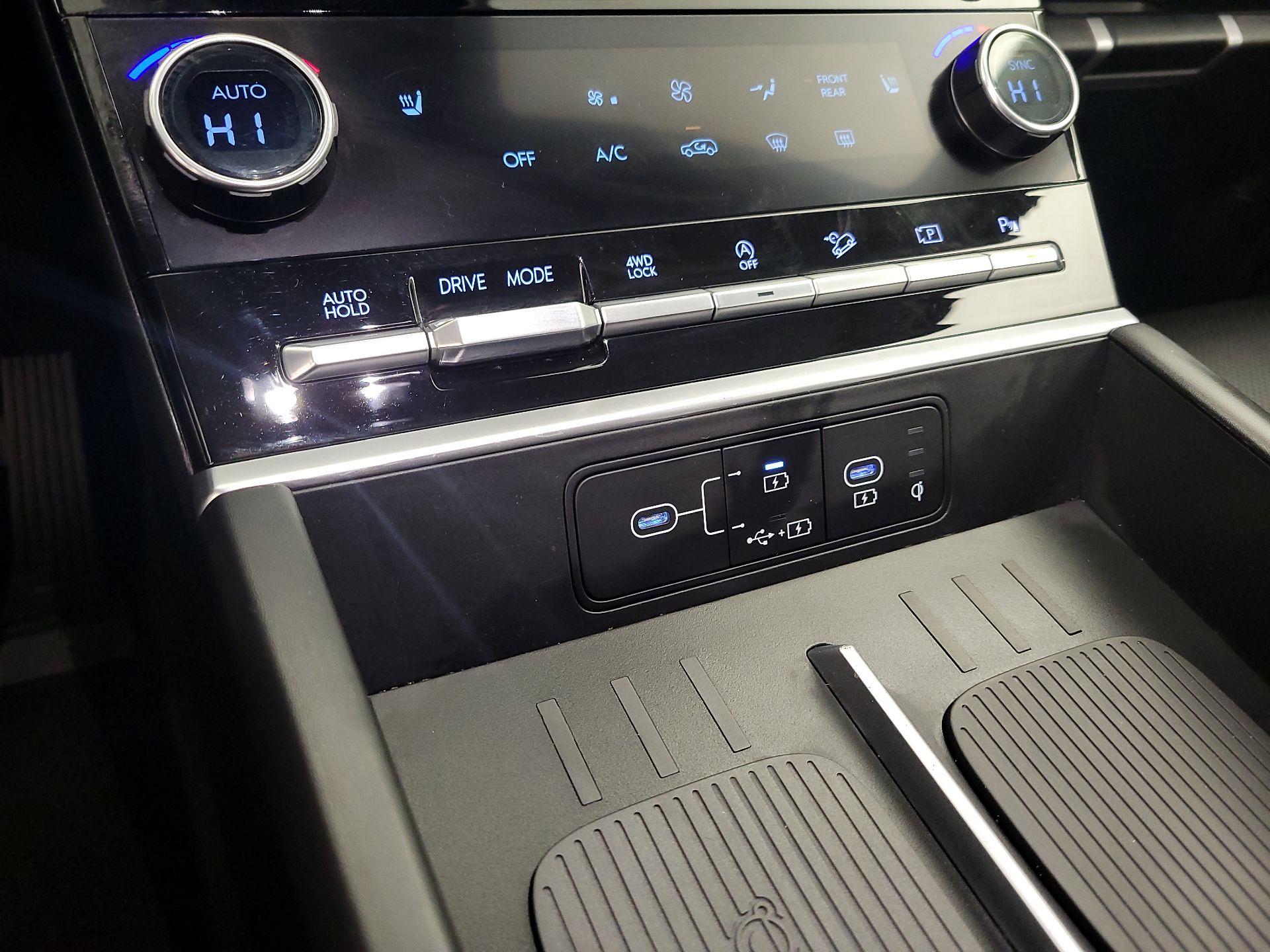 Thumbnail: 2024 Hyundai Santa Fe - 16