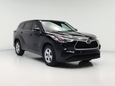 Black 2023 Toyota Highlander LE