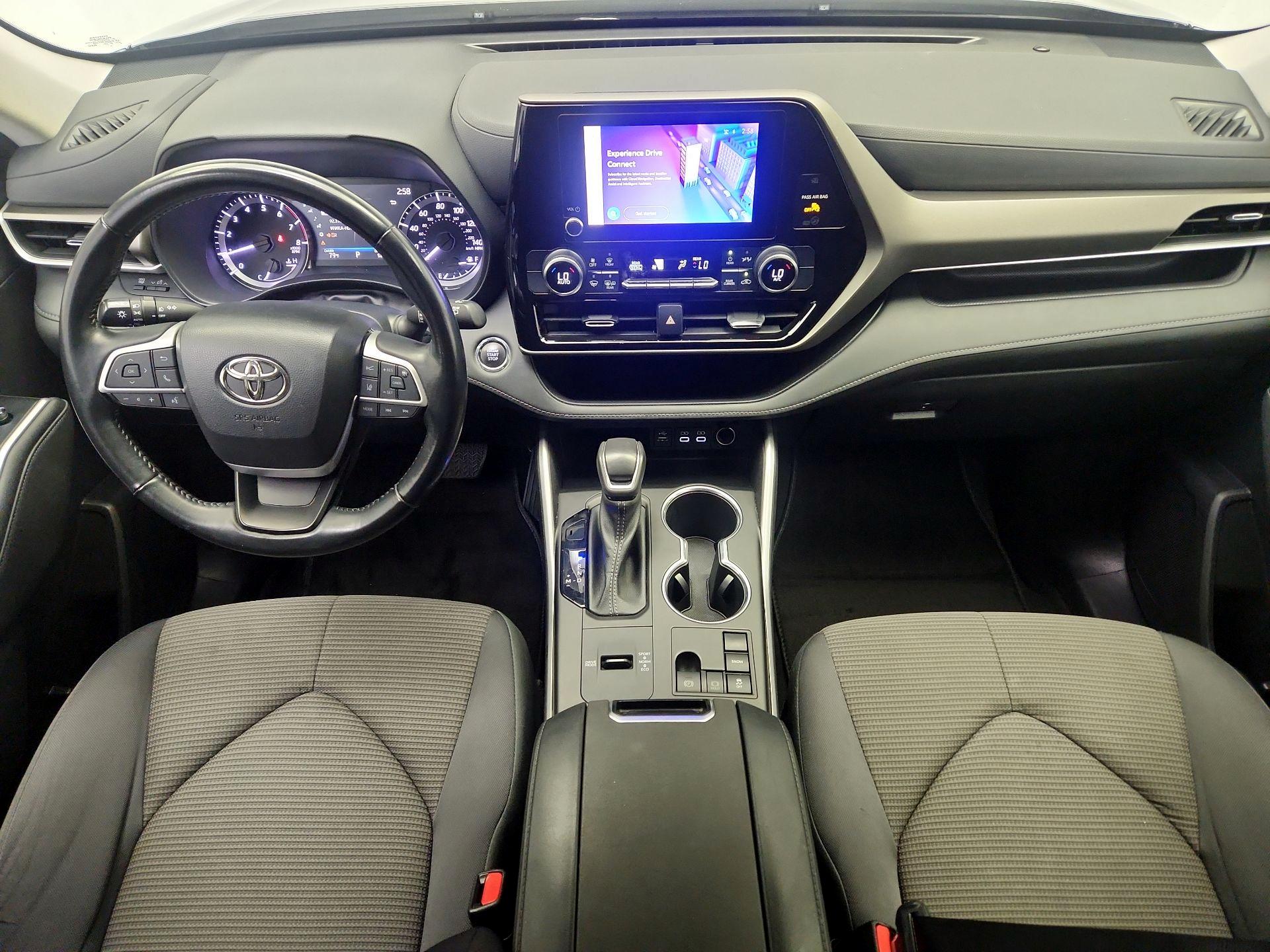 Thumbnail: 2023 Toyota Highlander - 9