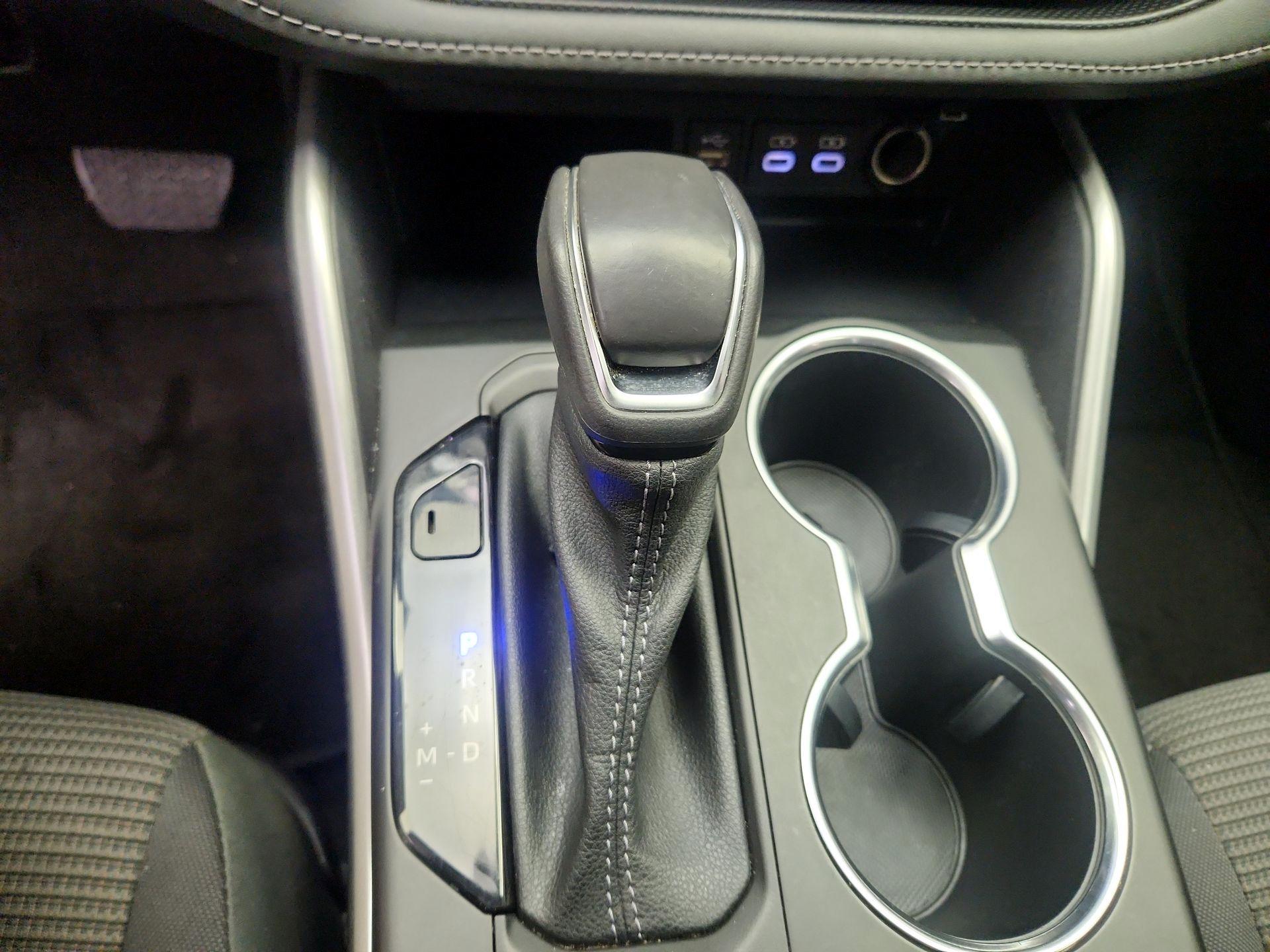 Thumbnail: 2023 Toyota Highlander - 18