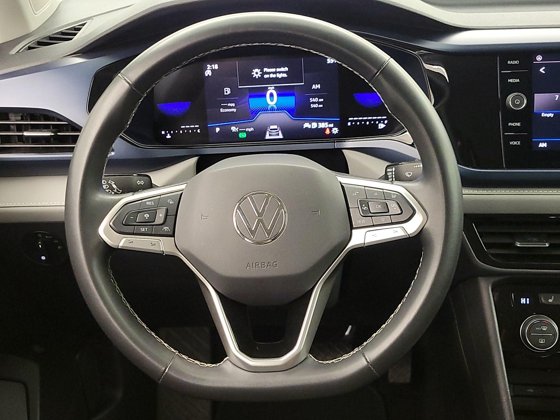 Thumbnail: 2024 Volkswagen Taos - 10