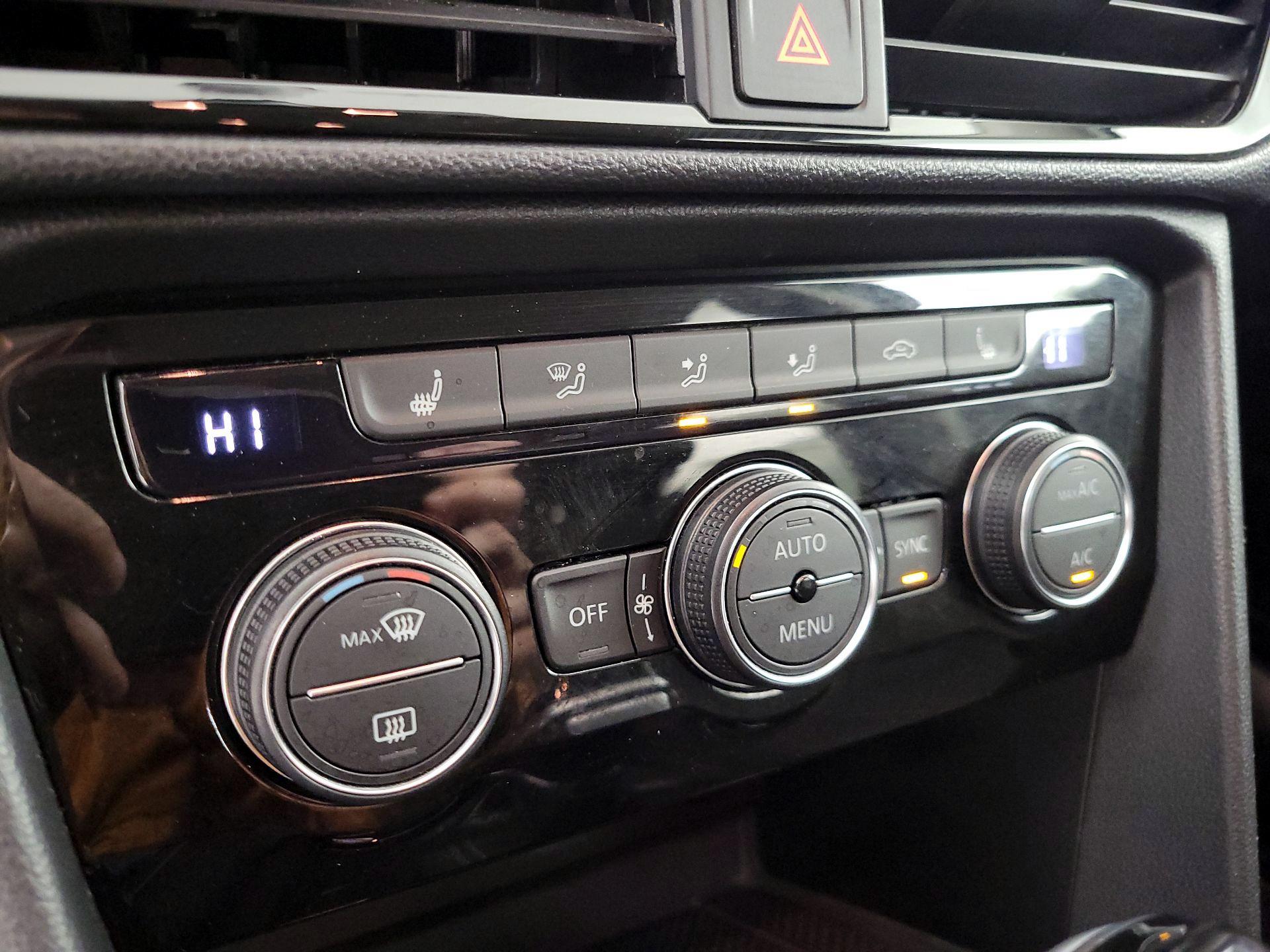 Thumbnail: 2024 Volkswagen Taos - 16