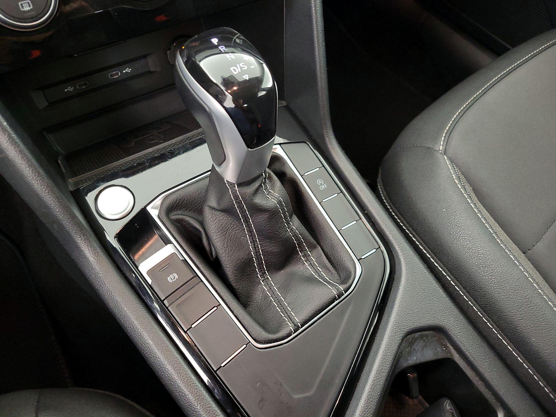 Thumbnail: 2024 Volkswagen Taos - 17