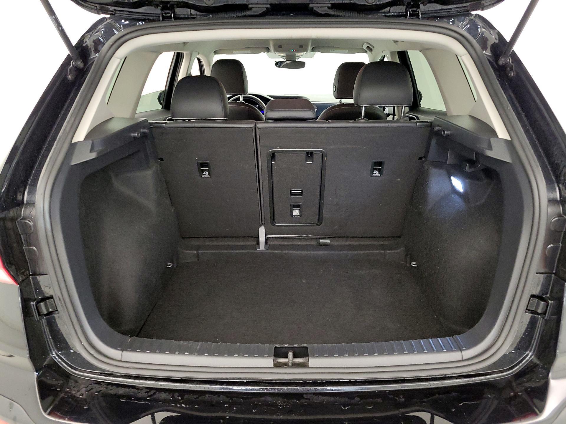 Thumbnail: 2024 Volkswagen Taos - 20