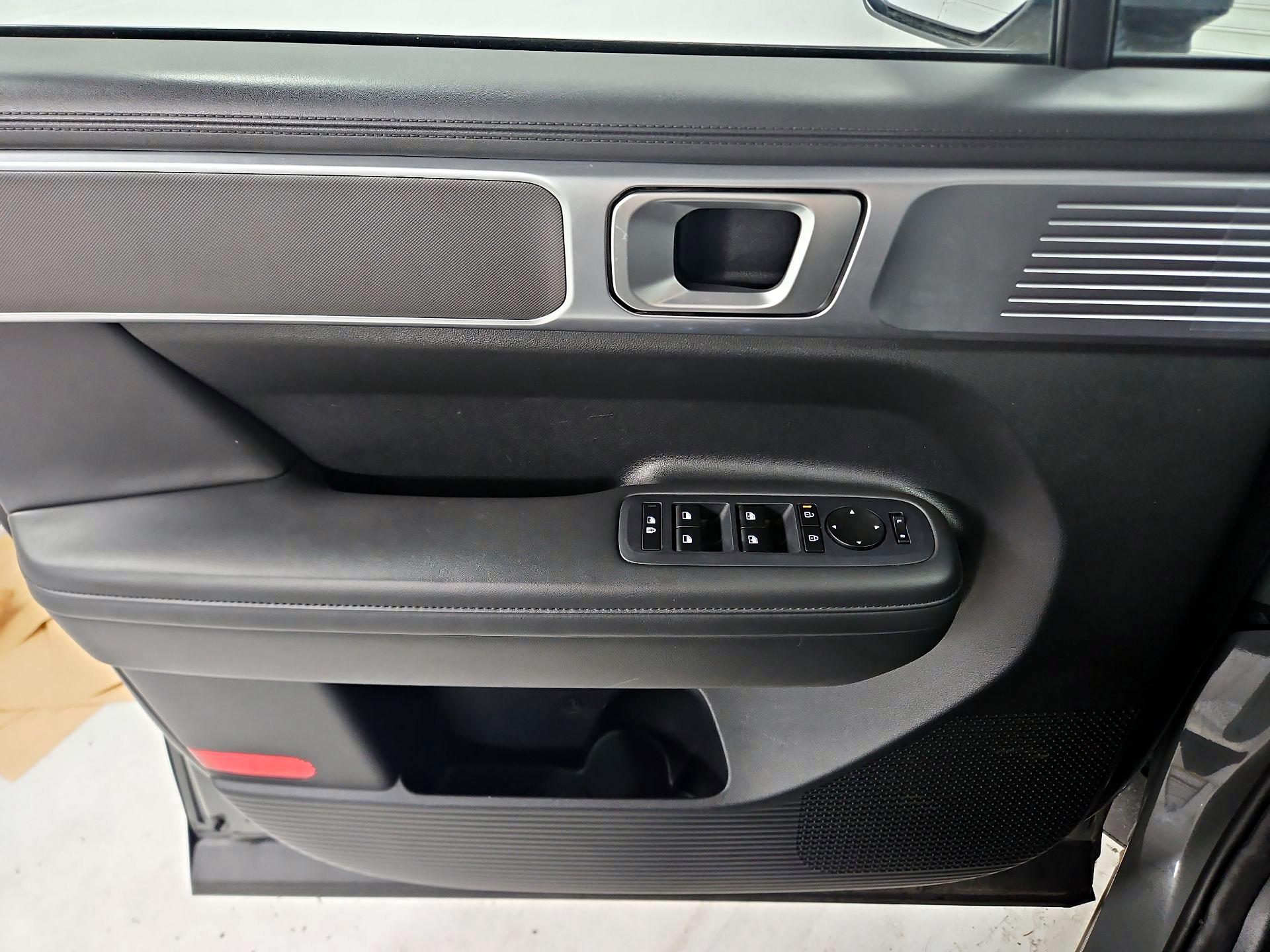 Thumbnail: 2024 Hyundai Santa Fe - 12