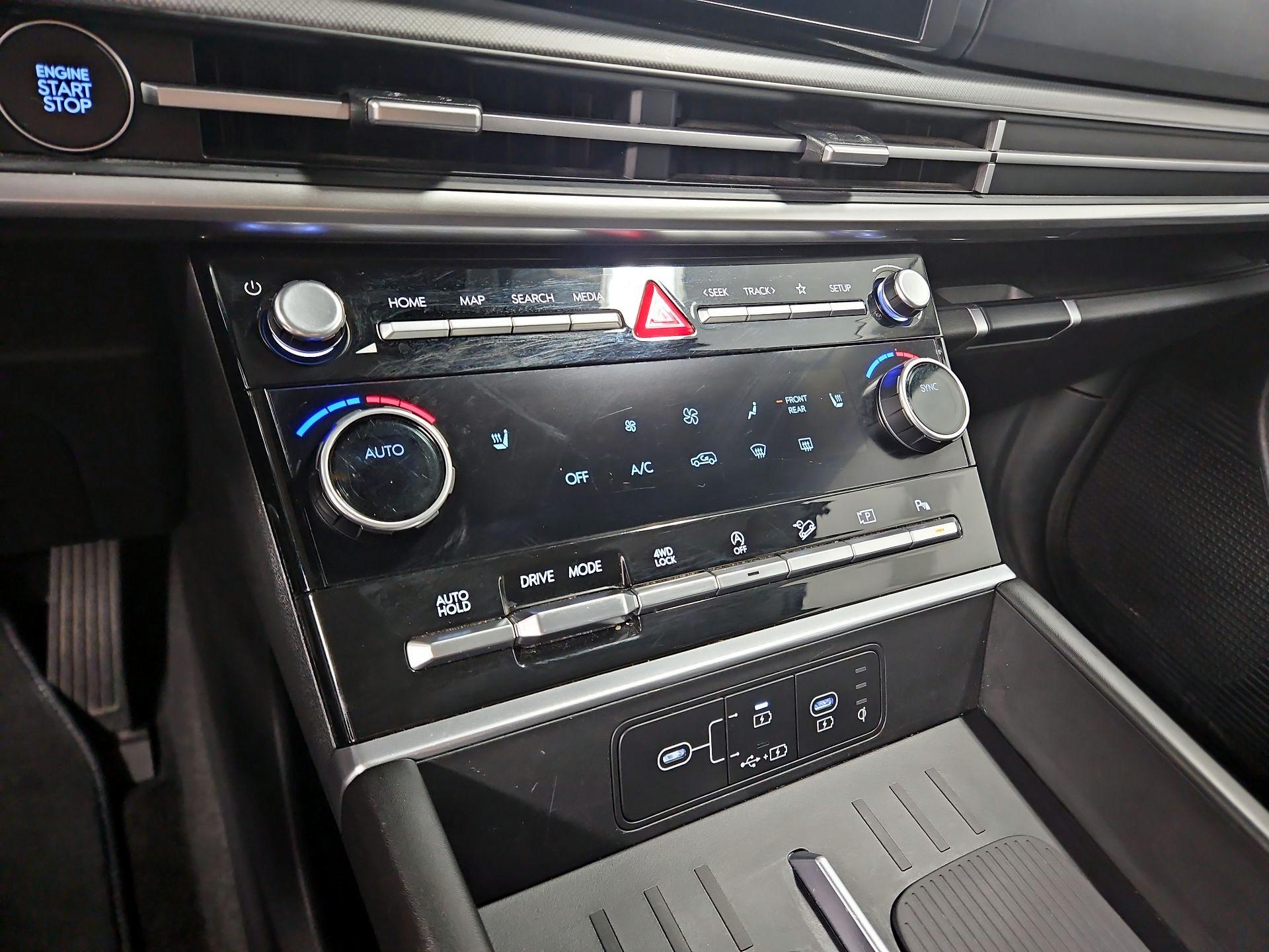 Thumbnail: 2024 Hyundai Santa Fe - 16