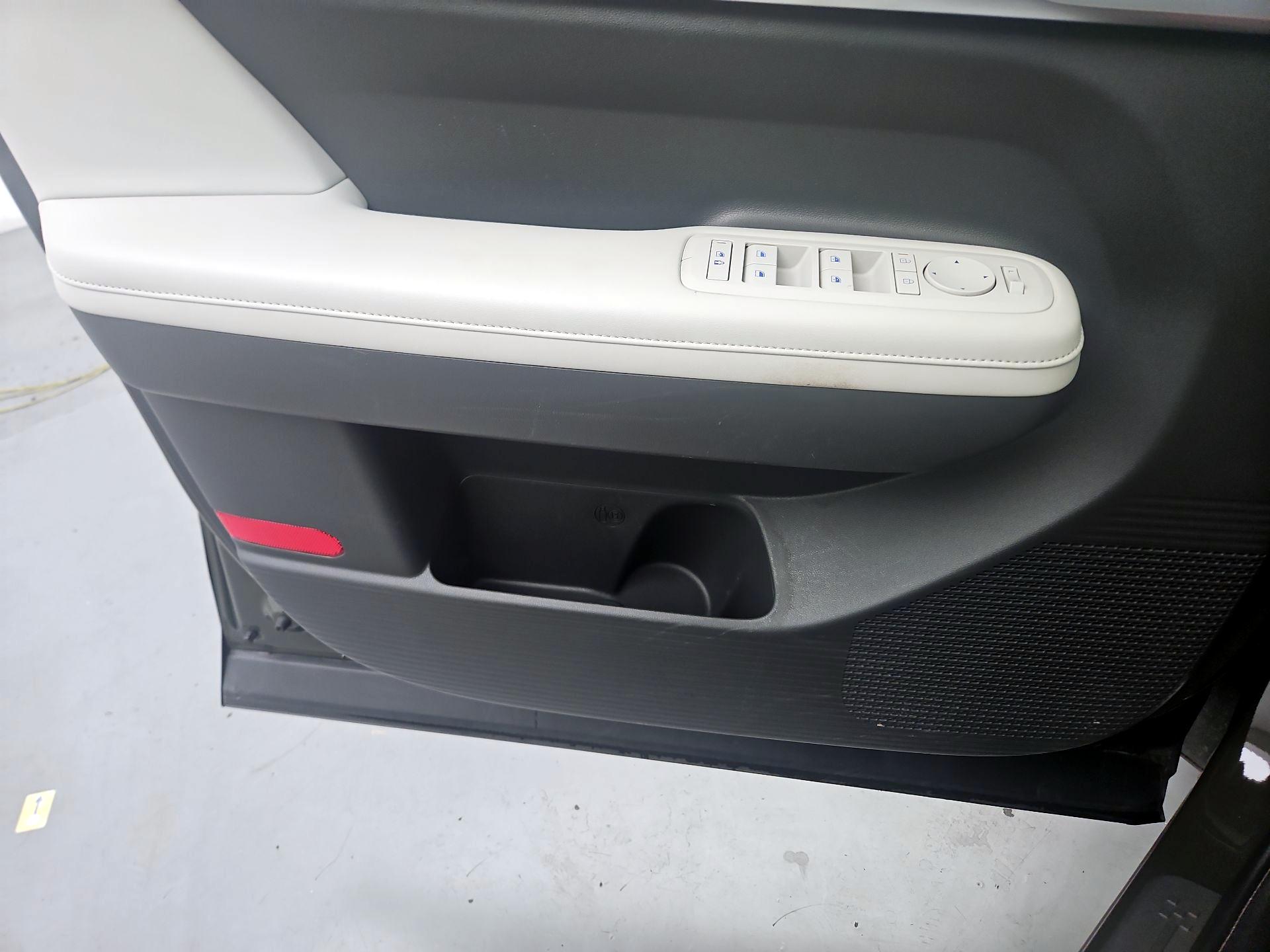 Thumbnail: 2024 Hyundai Santa Fe - 12