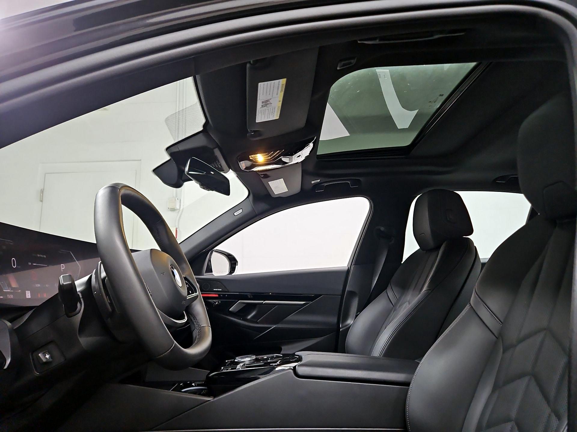 Thumbnail: 2024 BMW 5 Series - 19