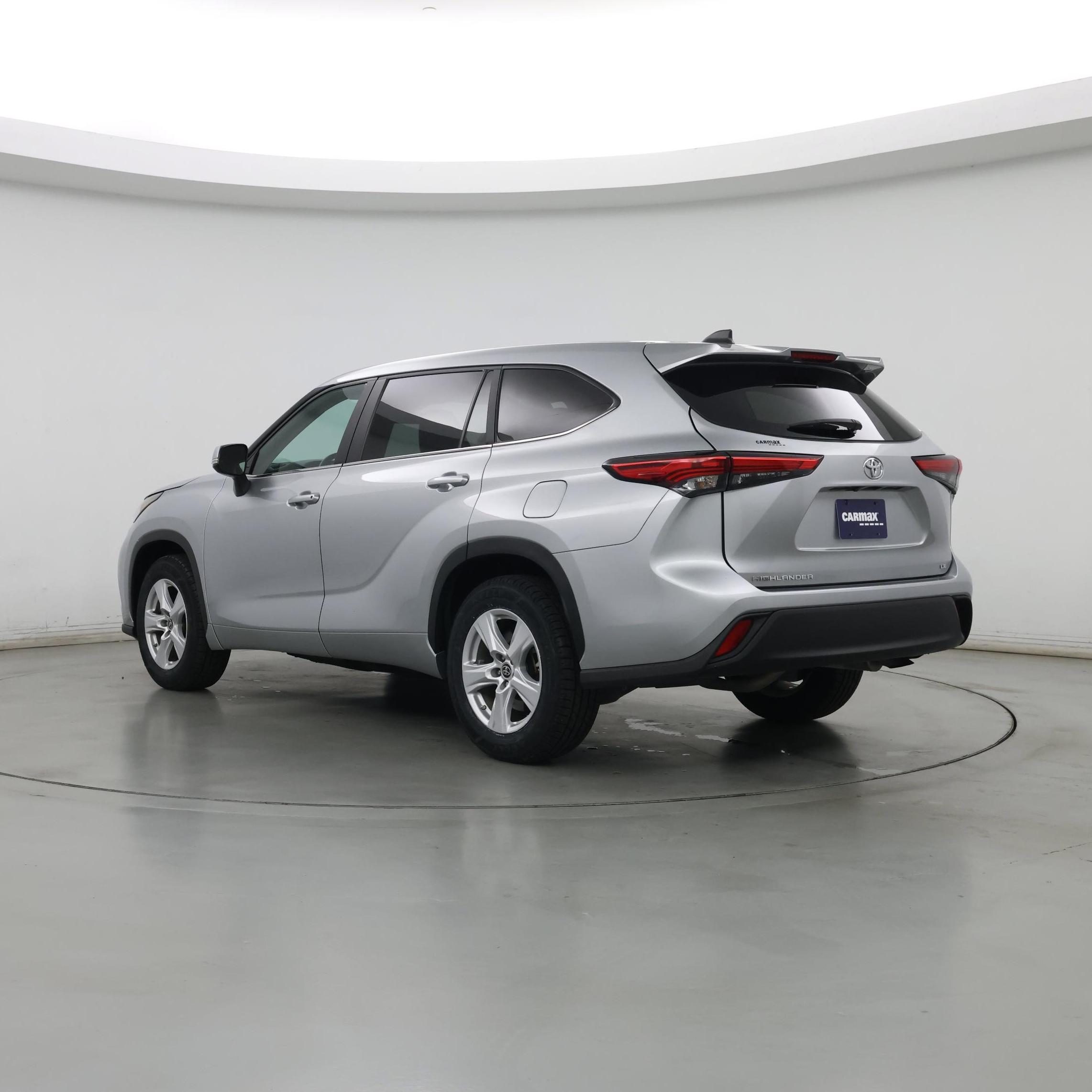 Thumbnail: 2023 Toyota Highlander - 2