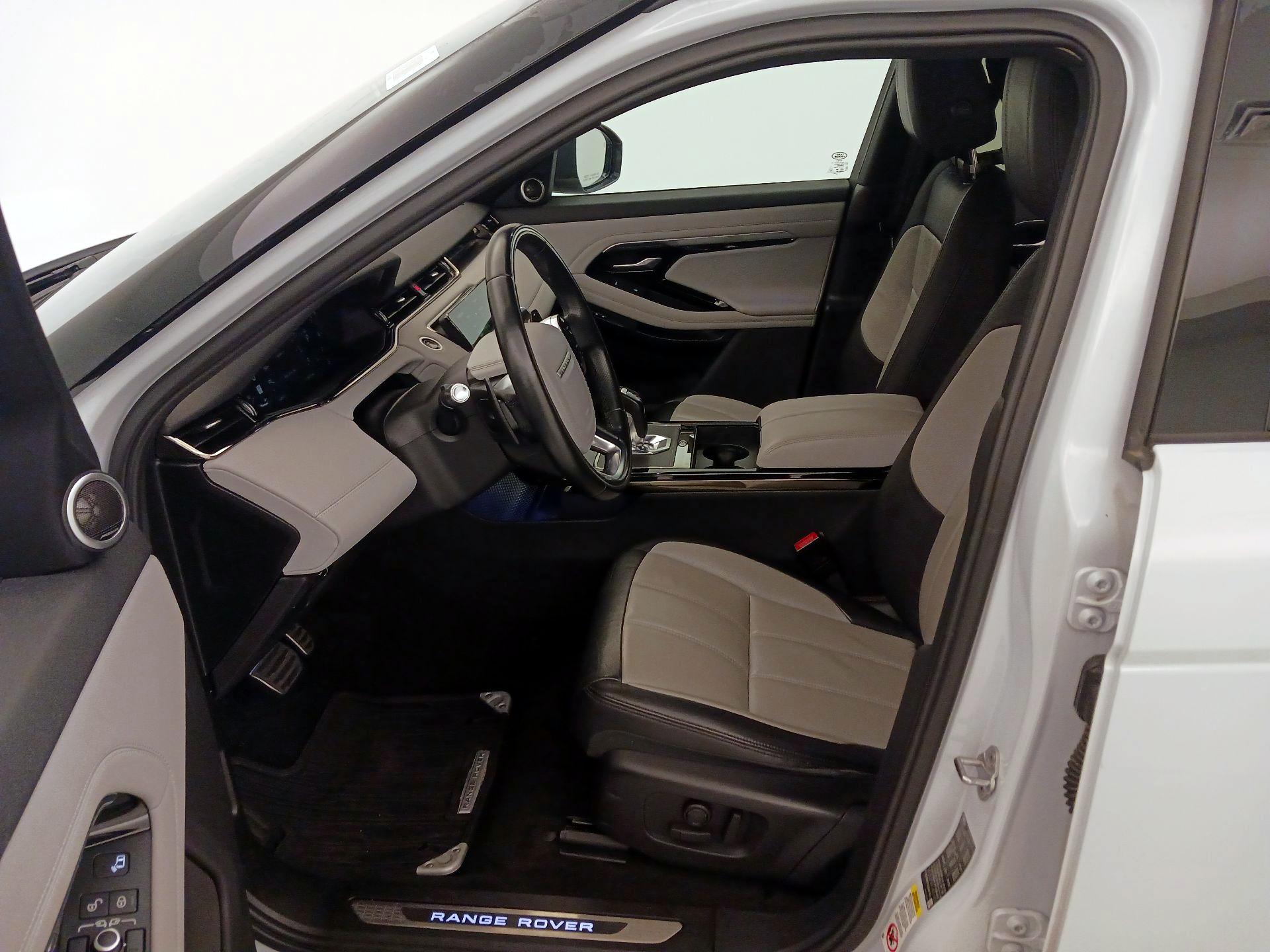 Thumbnail: 2020 Land Rover Range Rover Evoque - 11