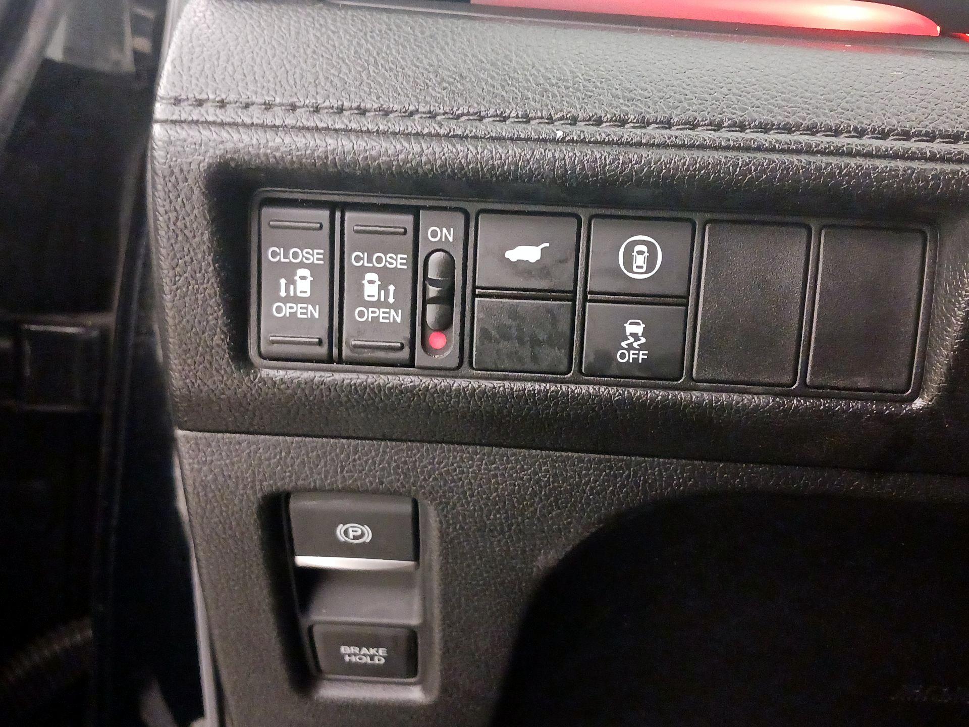 Thumbnail: 2023 Honda Odyssey - 13