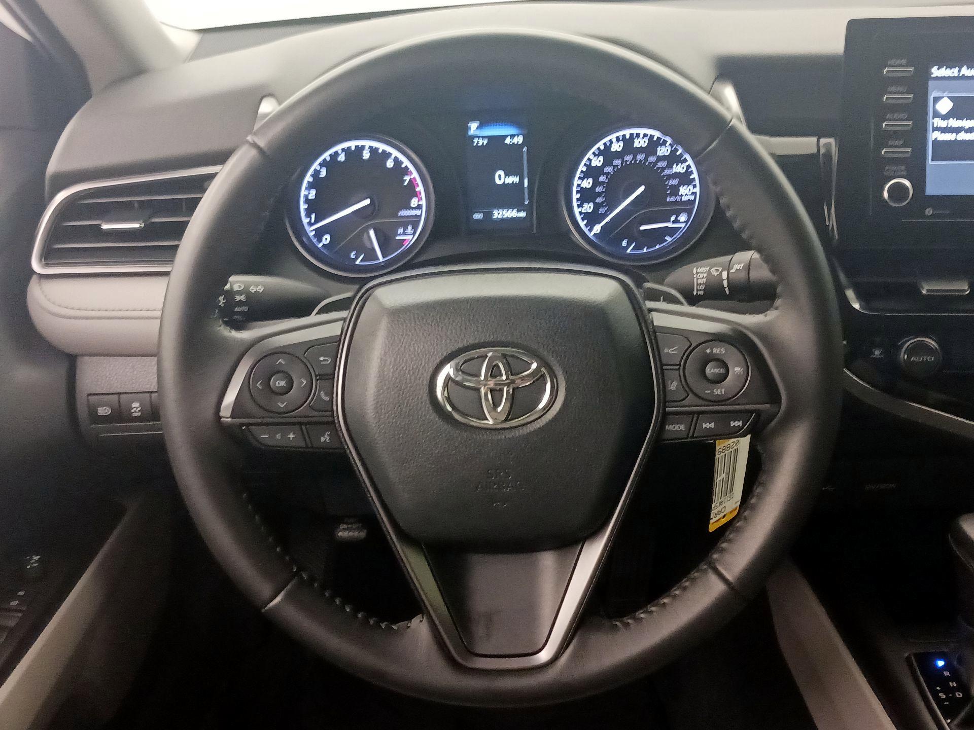 Thumbnail: 2023 Toyota Camry - 10