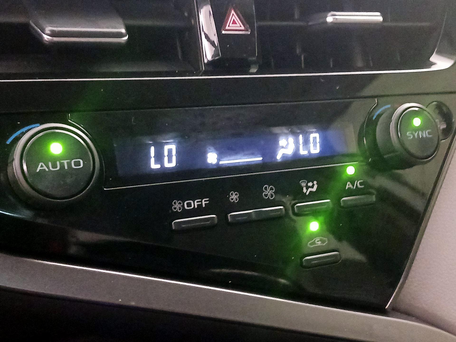 Thumbnail: 2023 Toyota Camry - 16