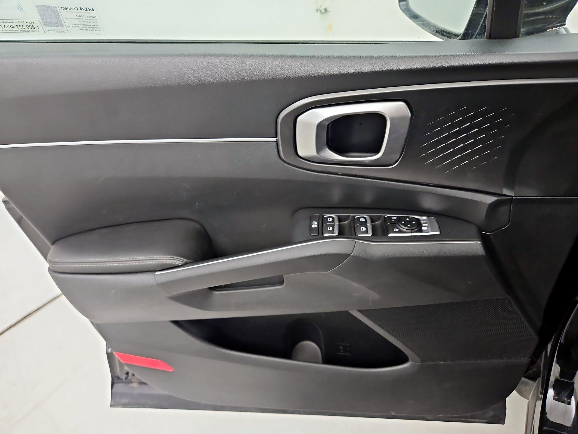 Thumbnail: 2024 Kia Sorento - 12