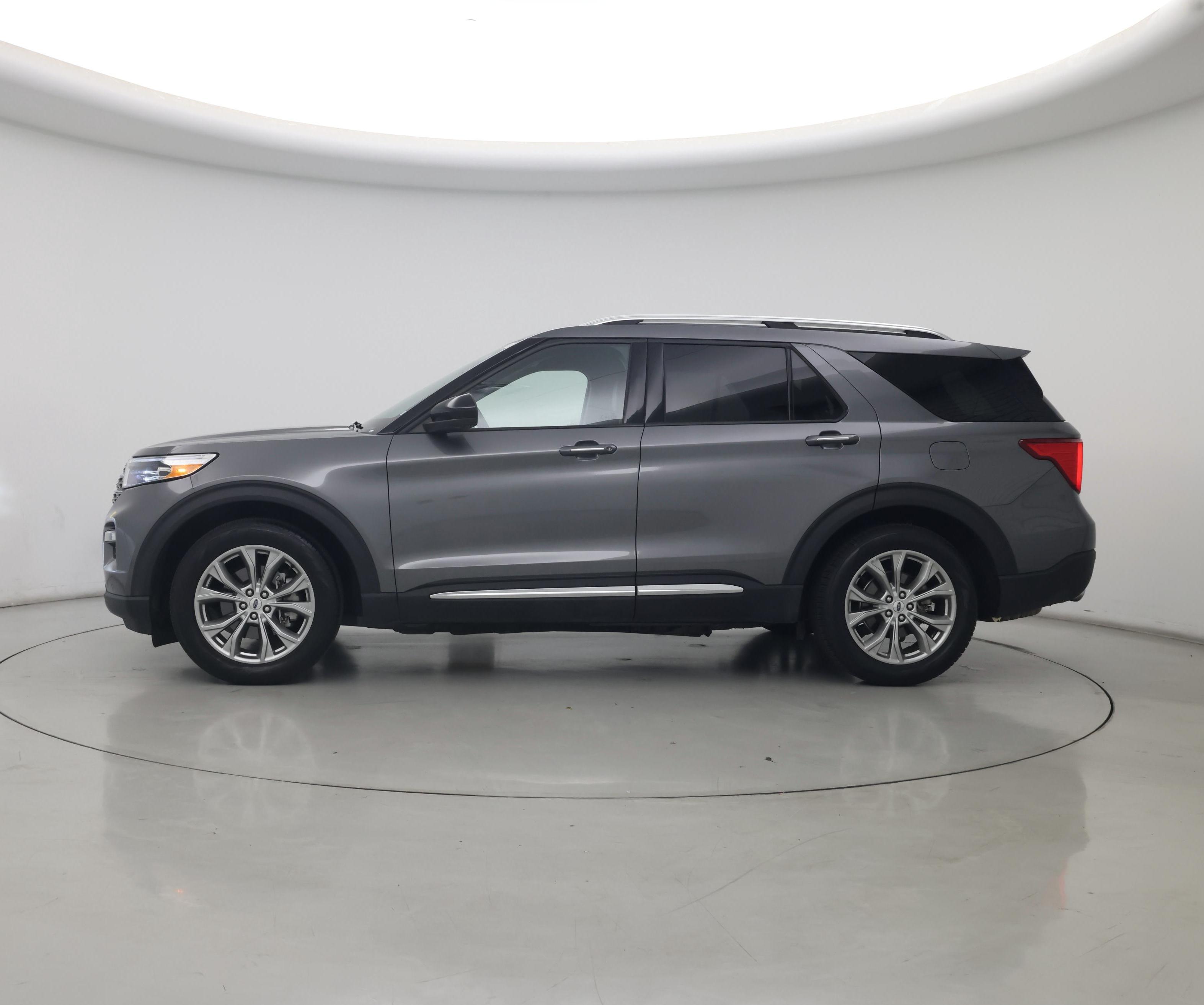 Thumbnail: 2023 Ford Explorer - 3