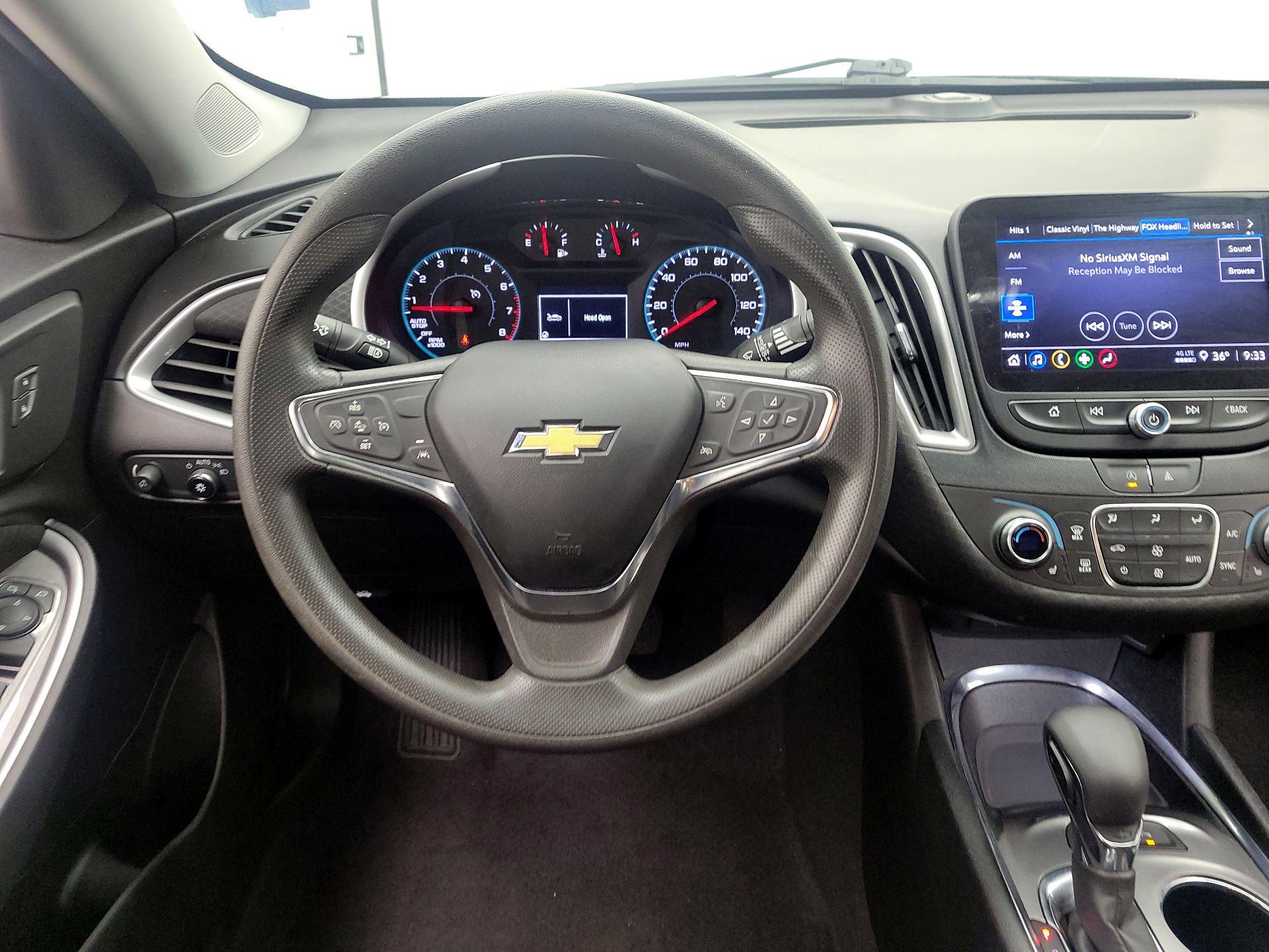 Thumbnail: 2023 Chevrolet Malibu - 10