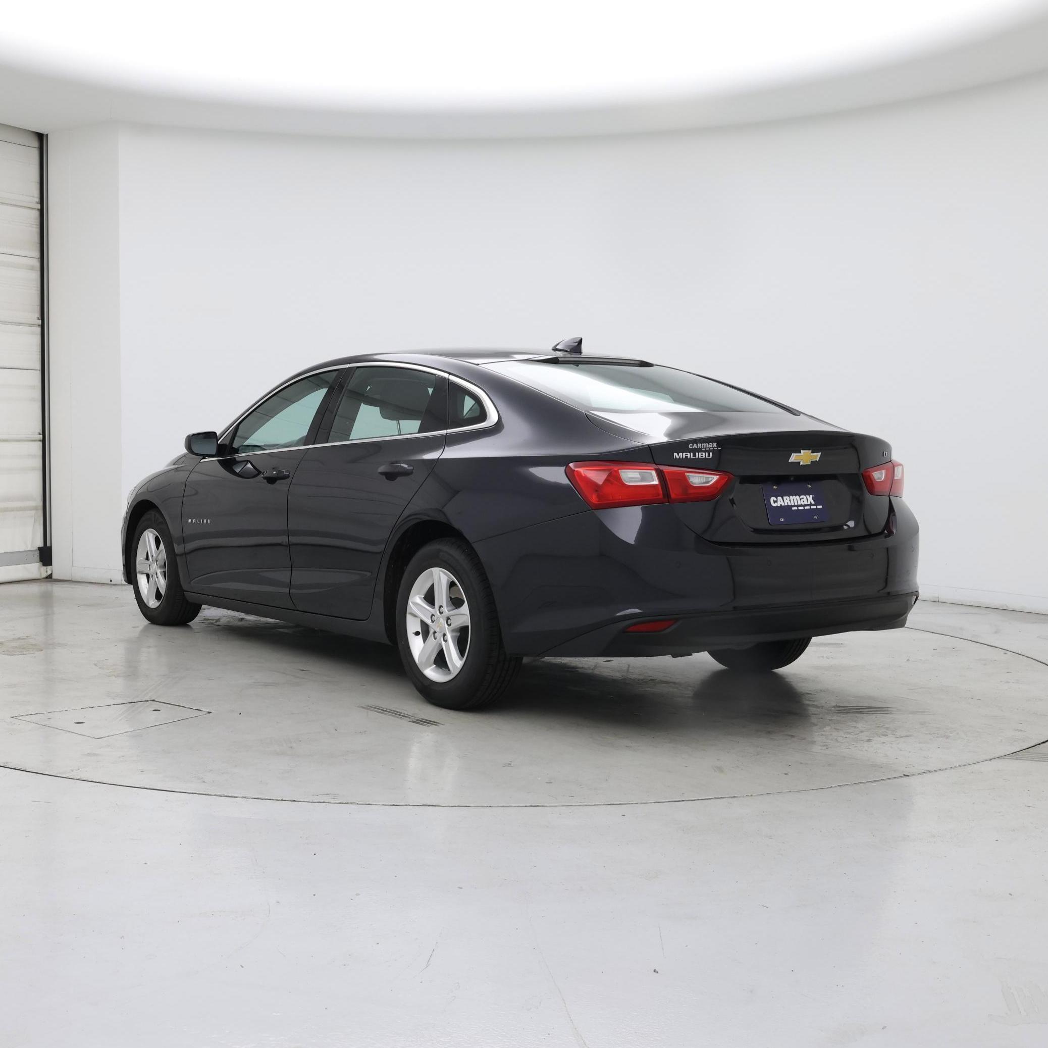 Thumbnail: 2023 Chevrolet Malibu - 2