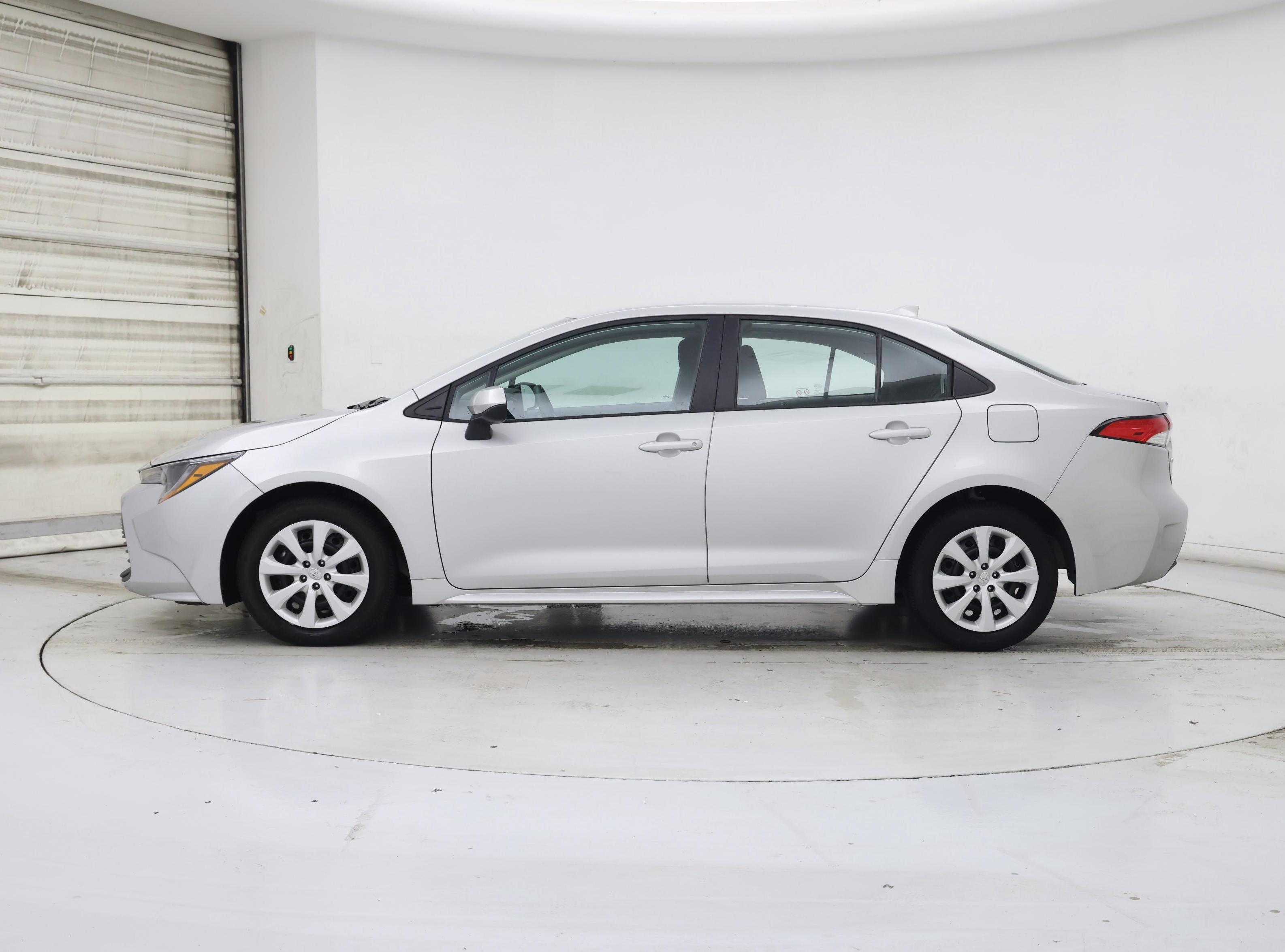 Thumbnail: 2024 Toyota Corolla - 3