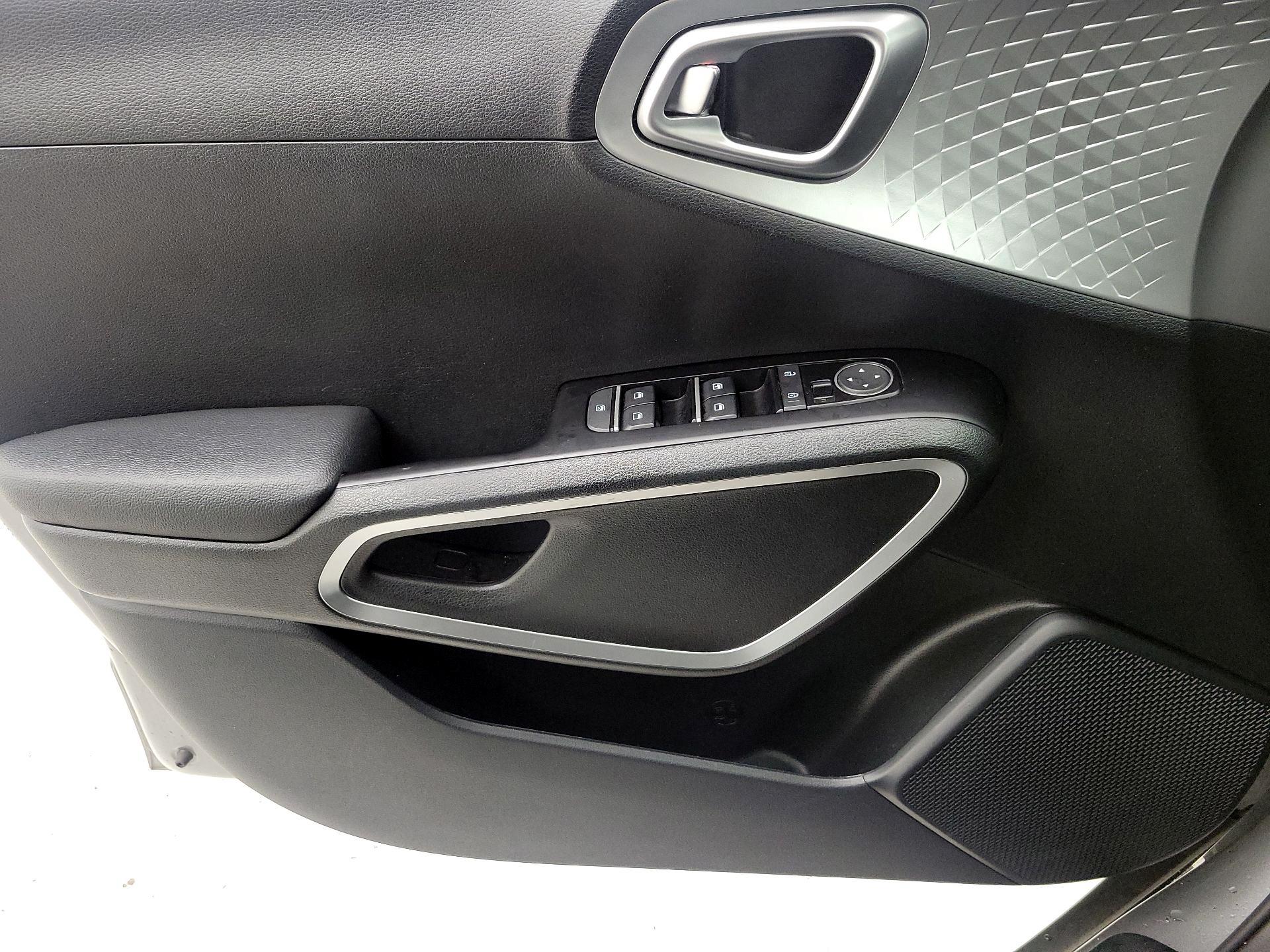 Thumbnail: 2024 Kia Soul - 12