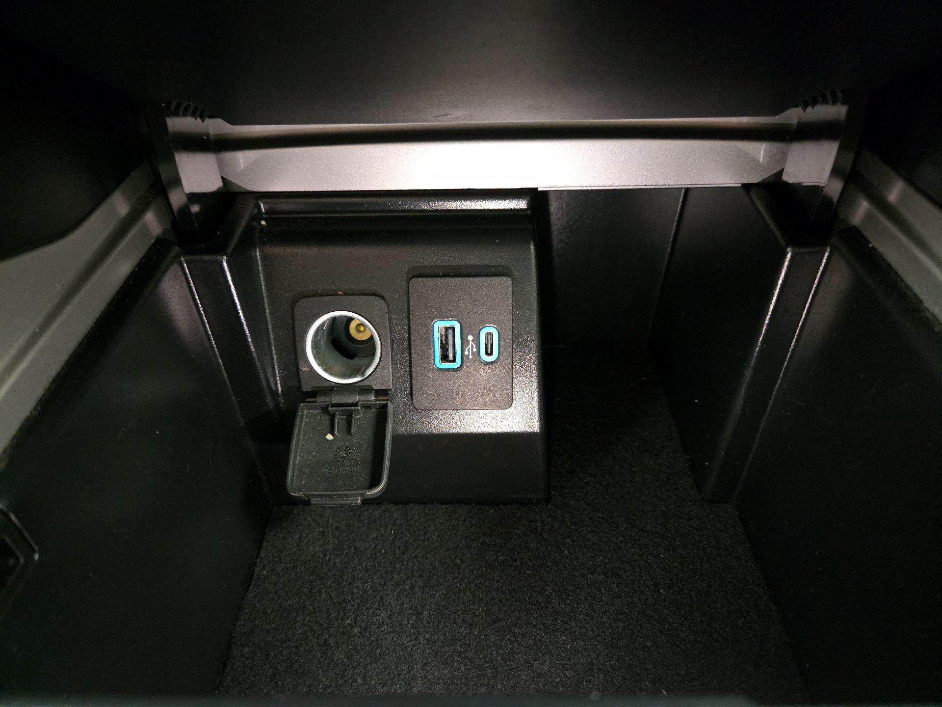 Thumbnail: 2023 Ford Explorer - 19